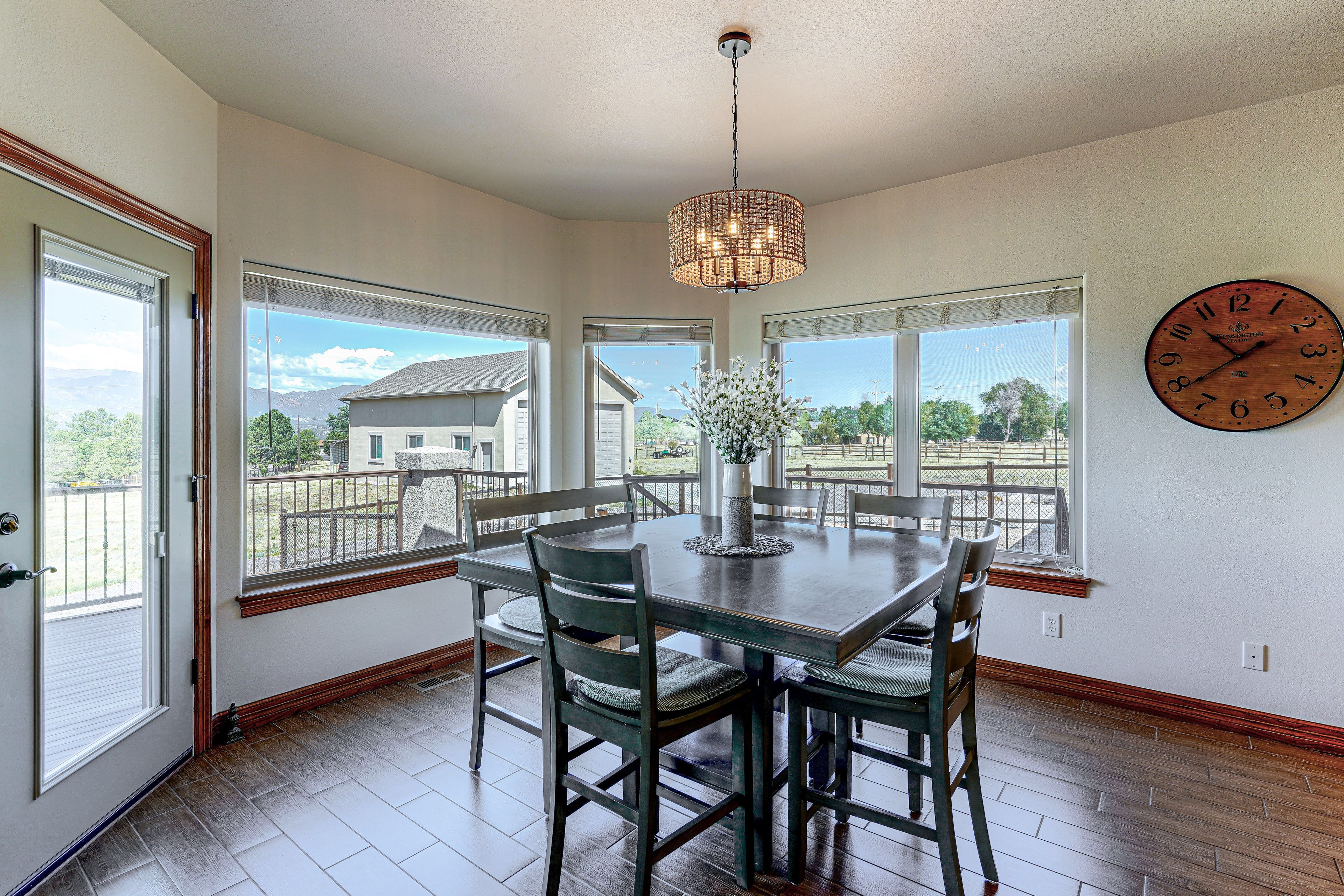 Dining Area | Main Floor