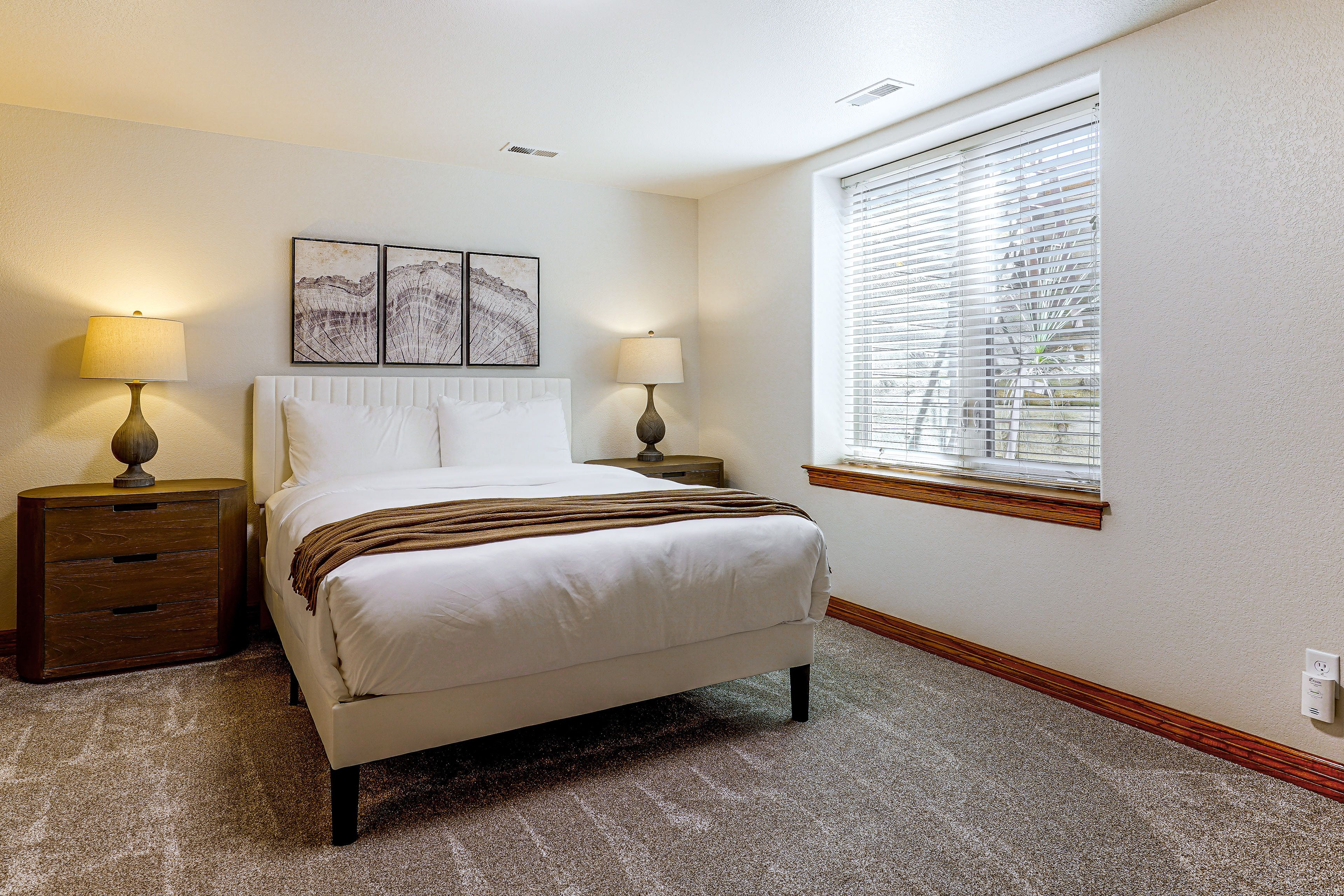 Bedroom 4 | Queen Bed | Lower Floor