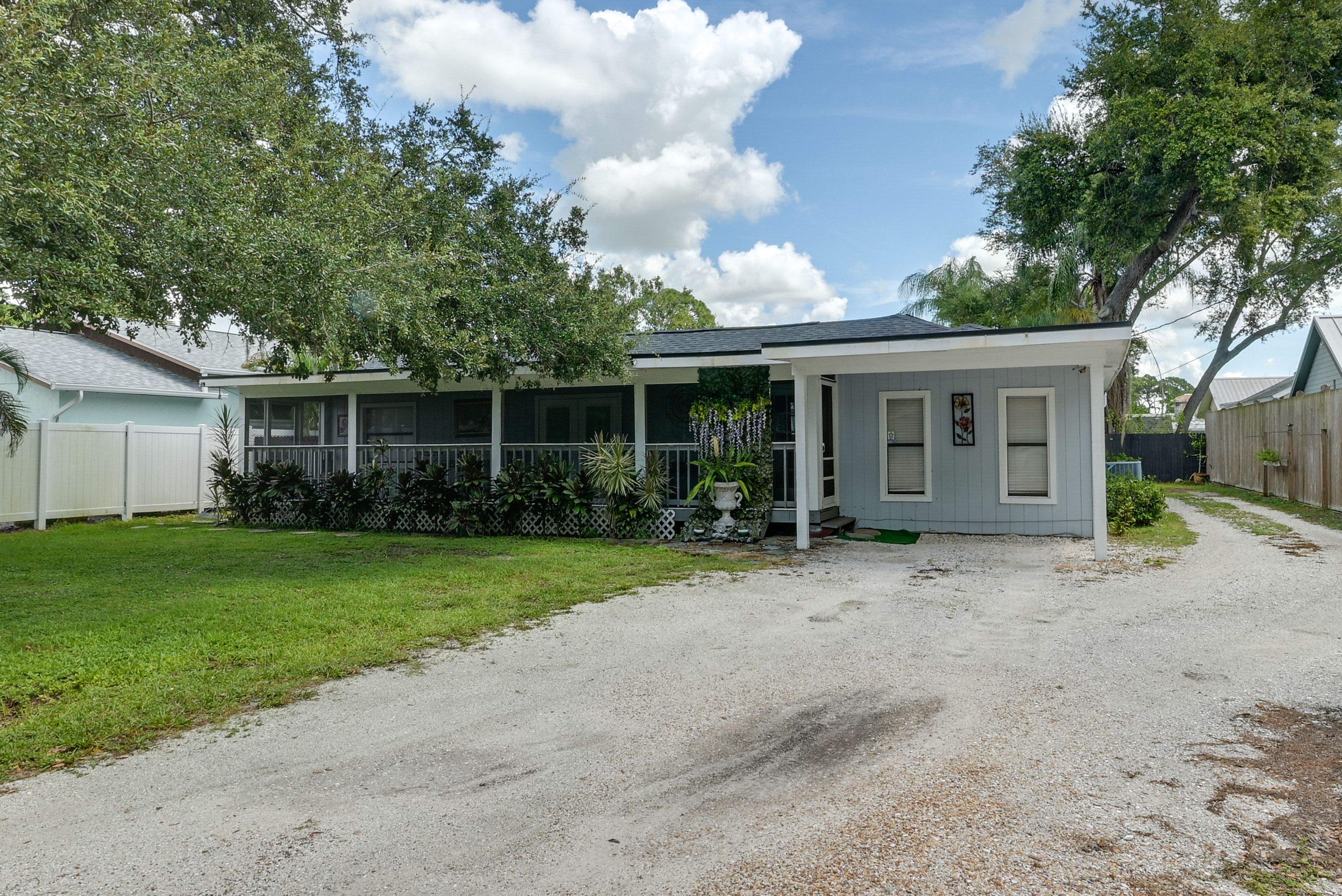 Exterior | Single-Story Studio