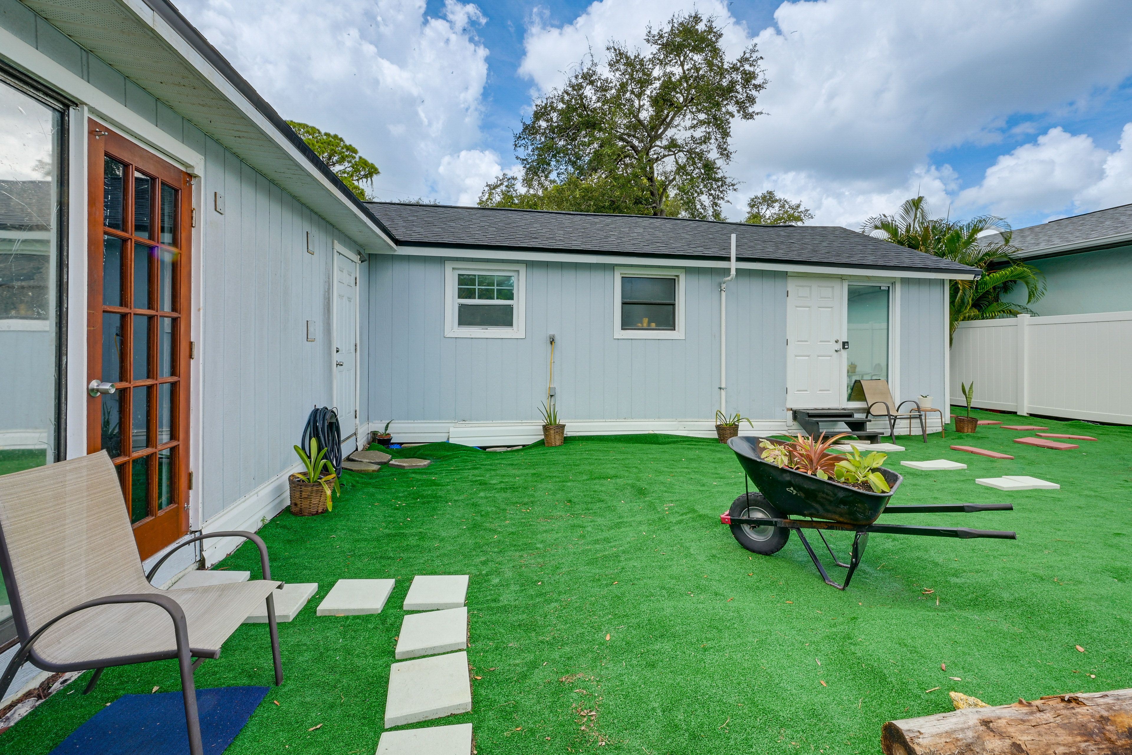 Shared Fenced Yard