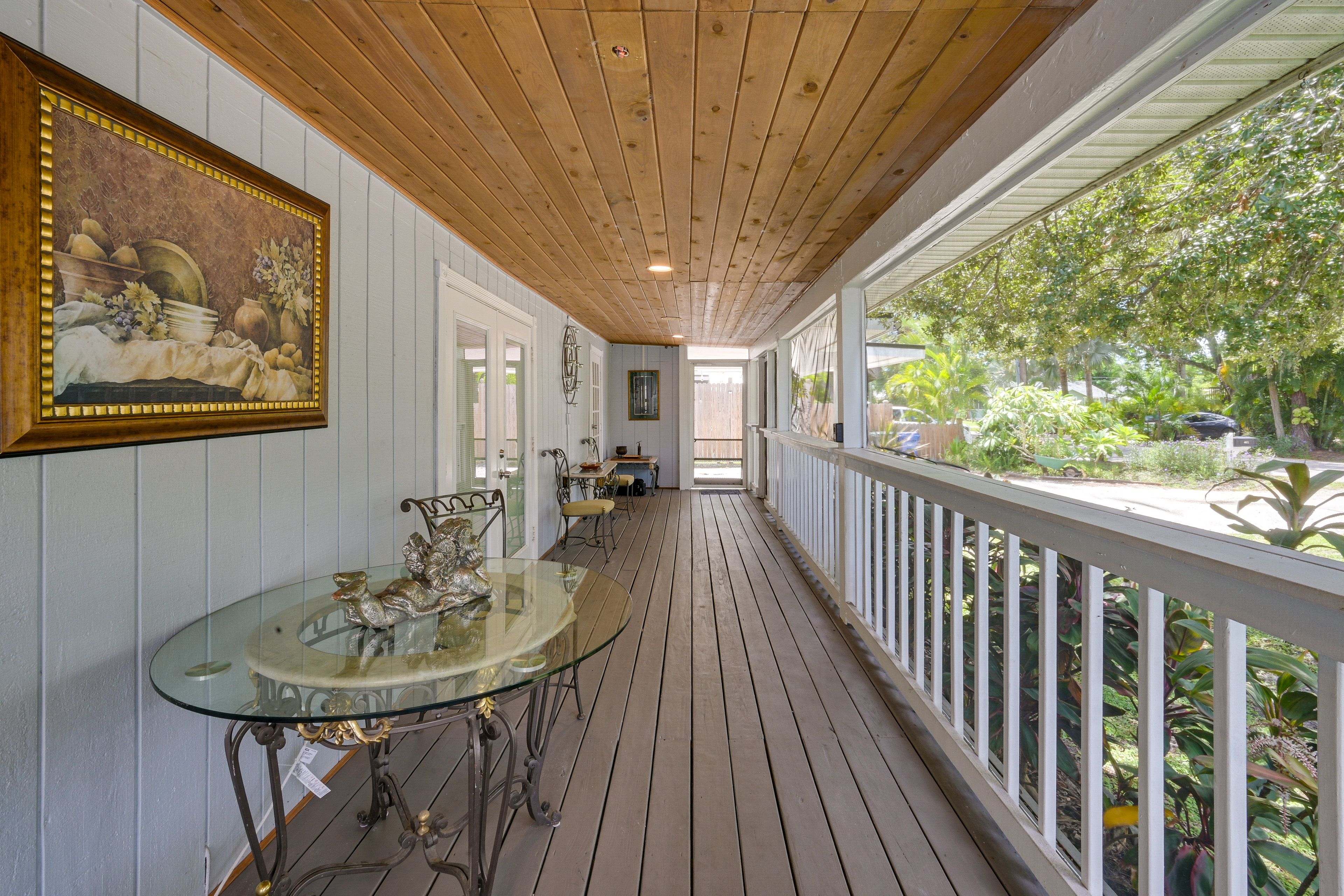 Shared Screened Porch