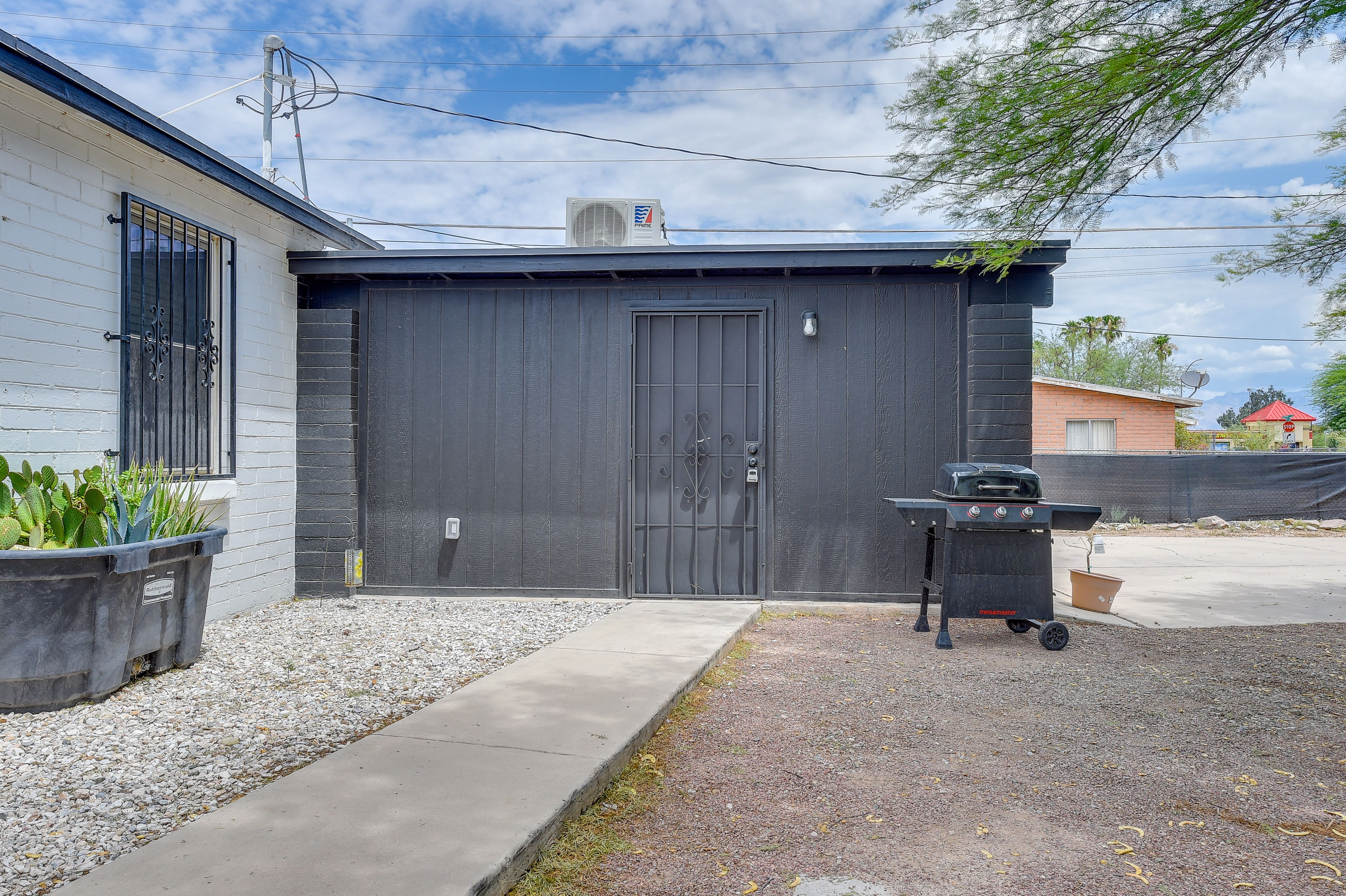 Unit Exterior