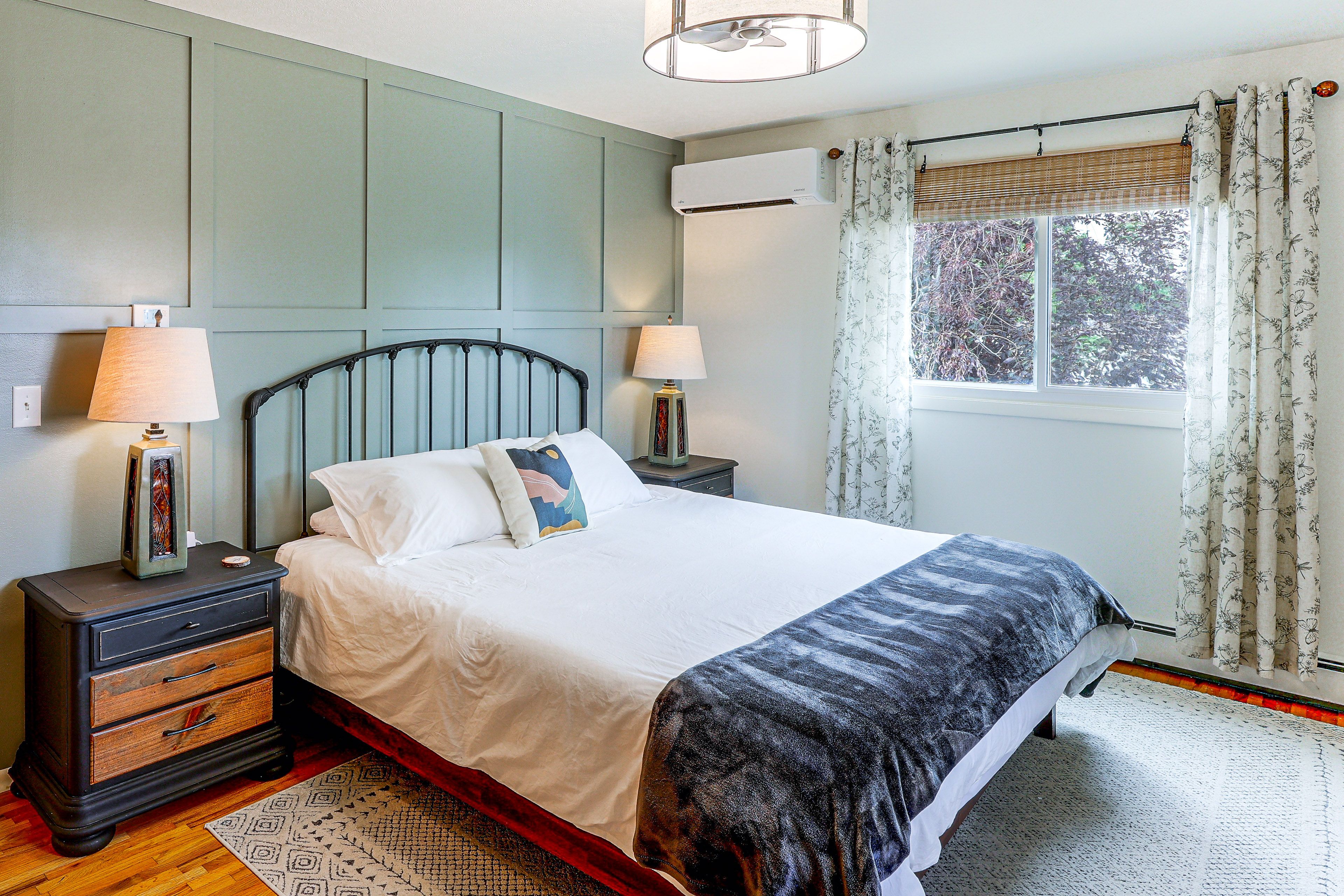 Bedroom 4 | King Bed | 2nd Floor
