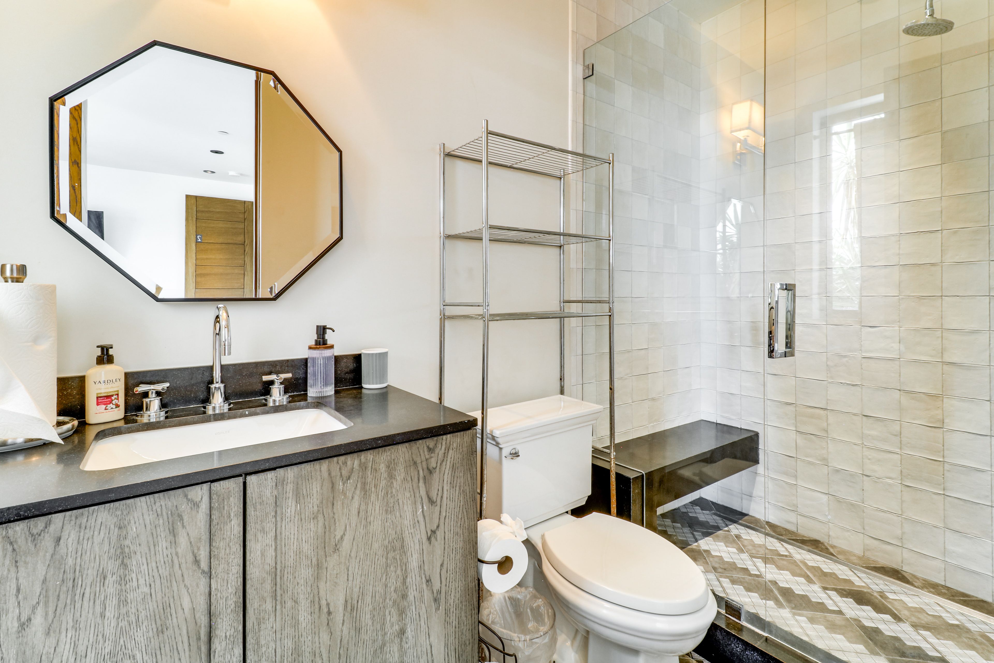 Full Bathroom | 2nd Floor