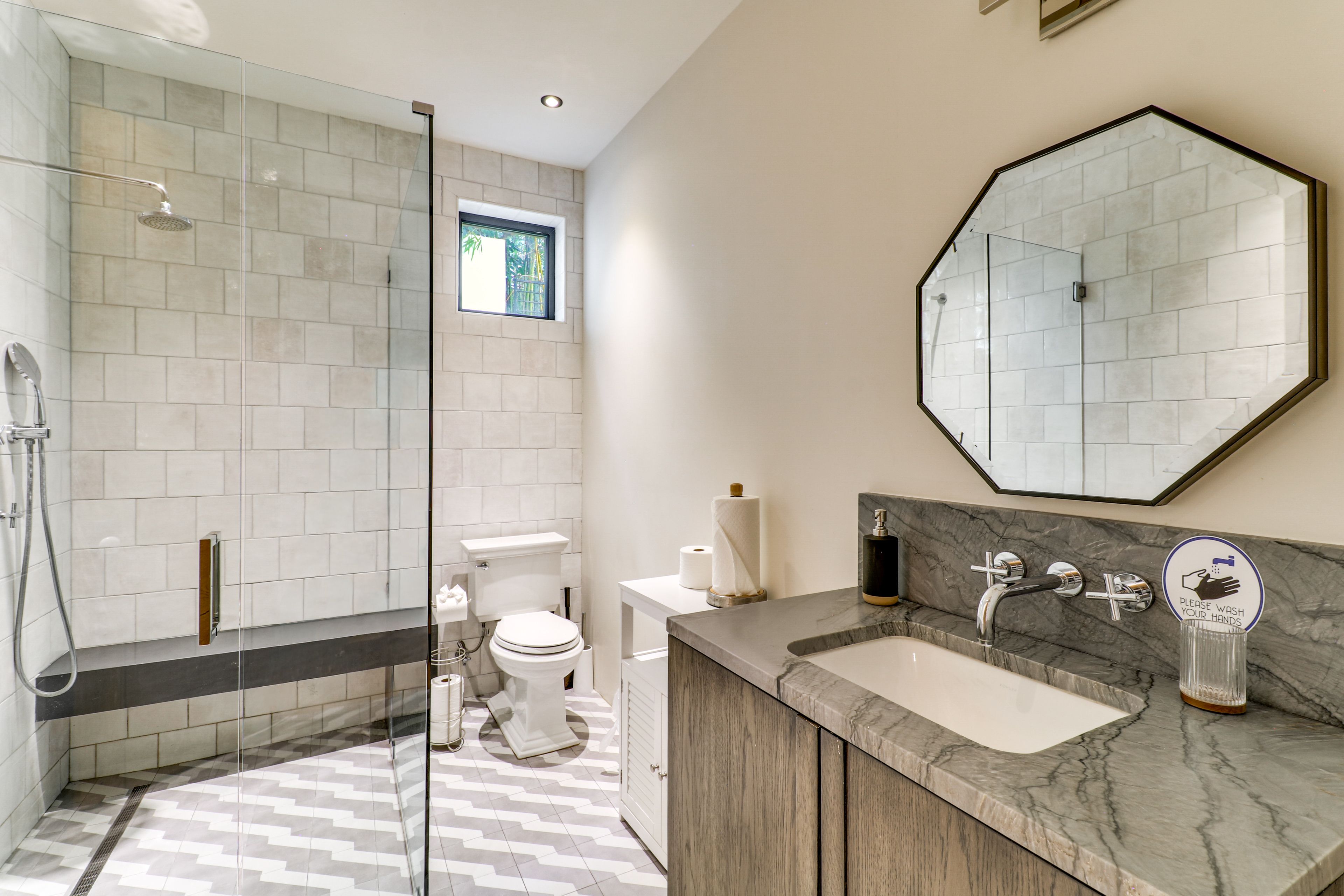 Full Bathroom | 1st Floor