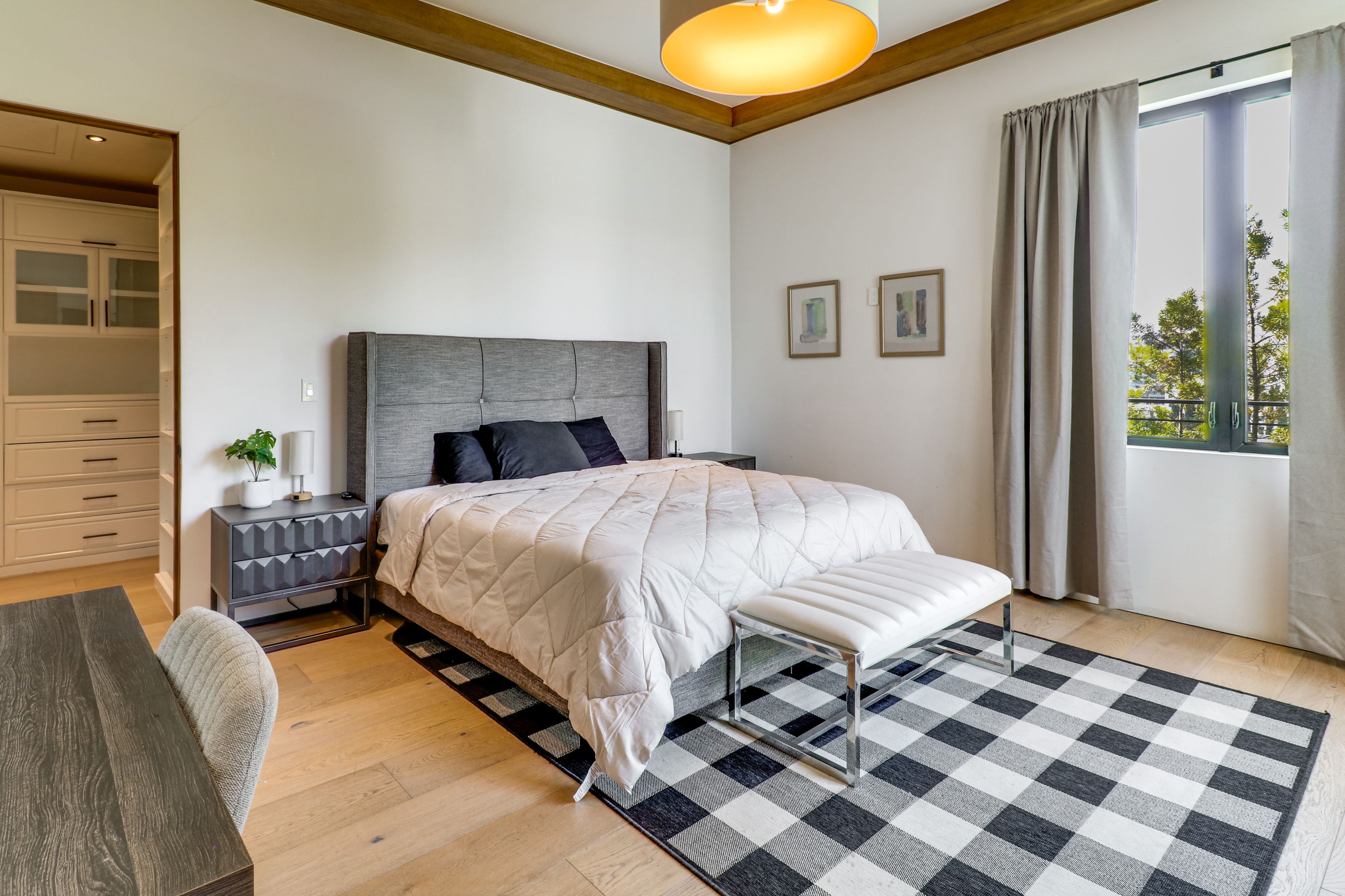 Bedroom 2 | 1st Floor | King Bed