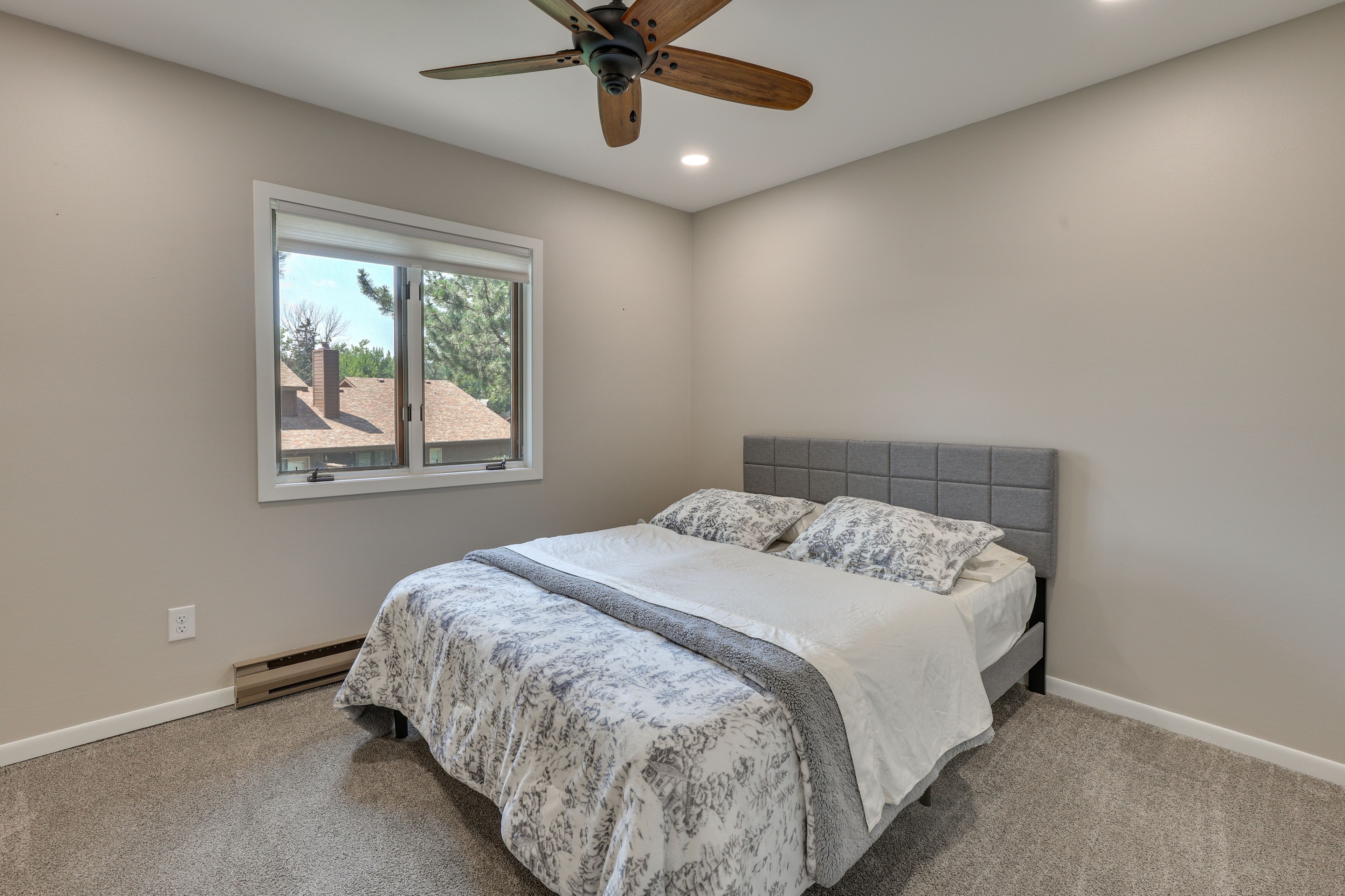 Bedroom 2 | Queen Bed | 2nd Floor