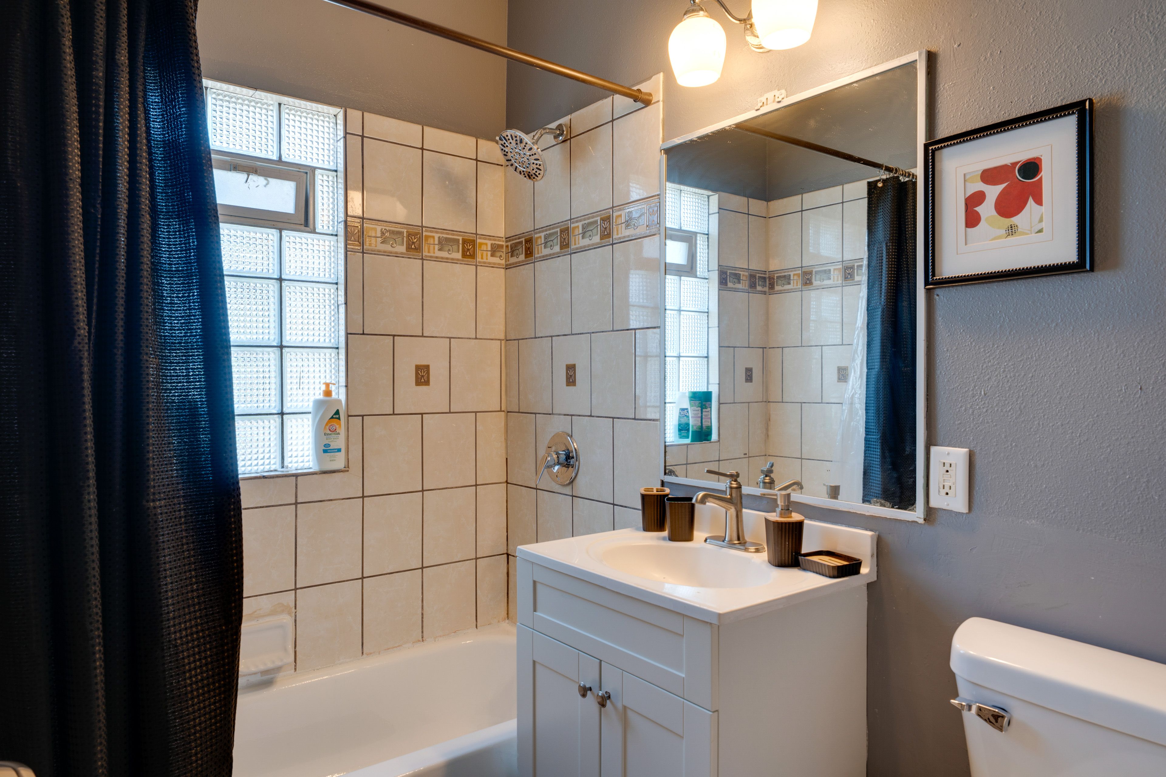 Bathroom | 1st Floor