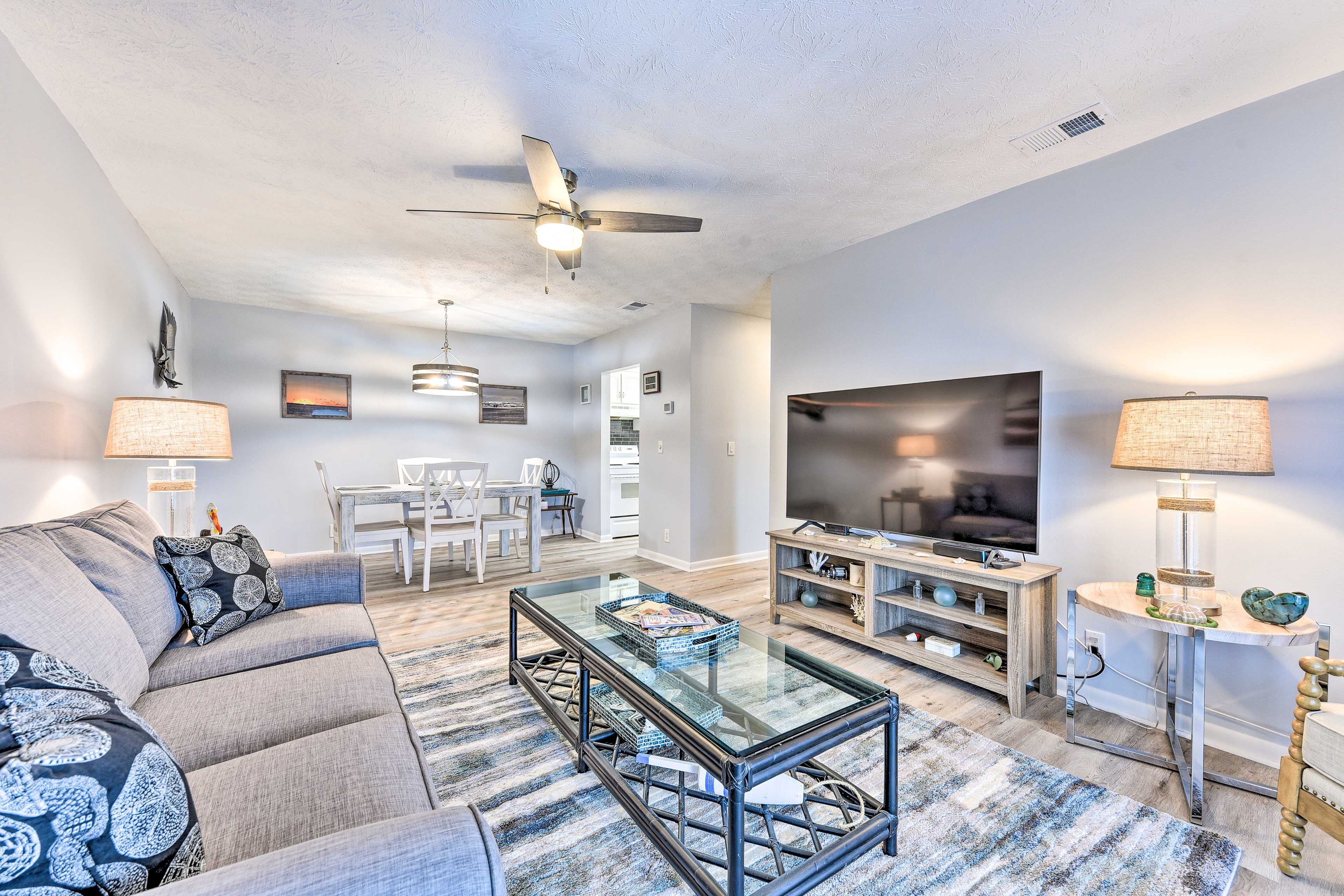 Unit B | Living Room