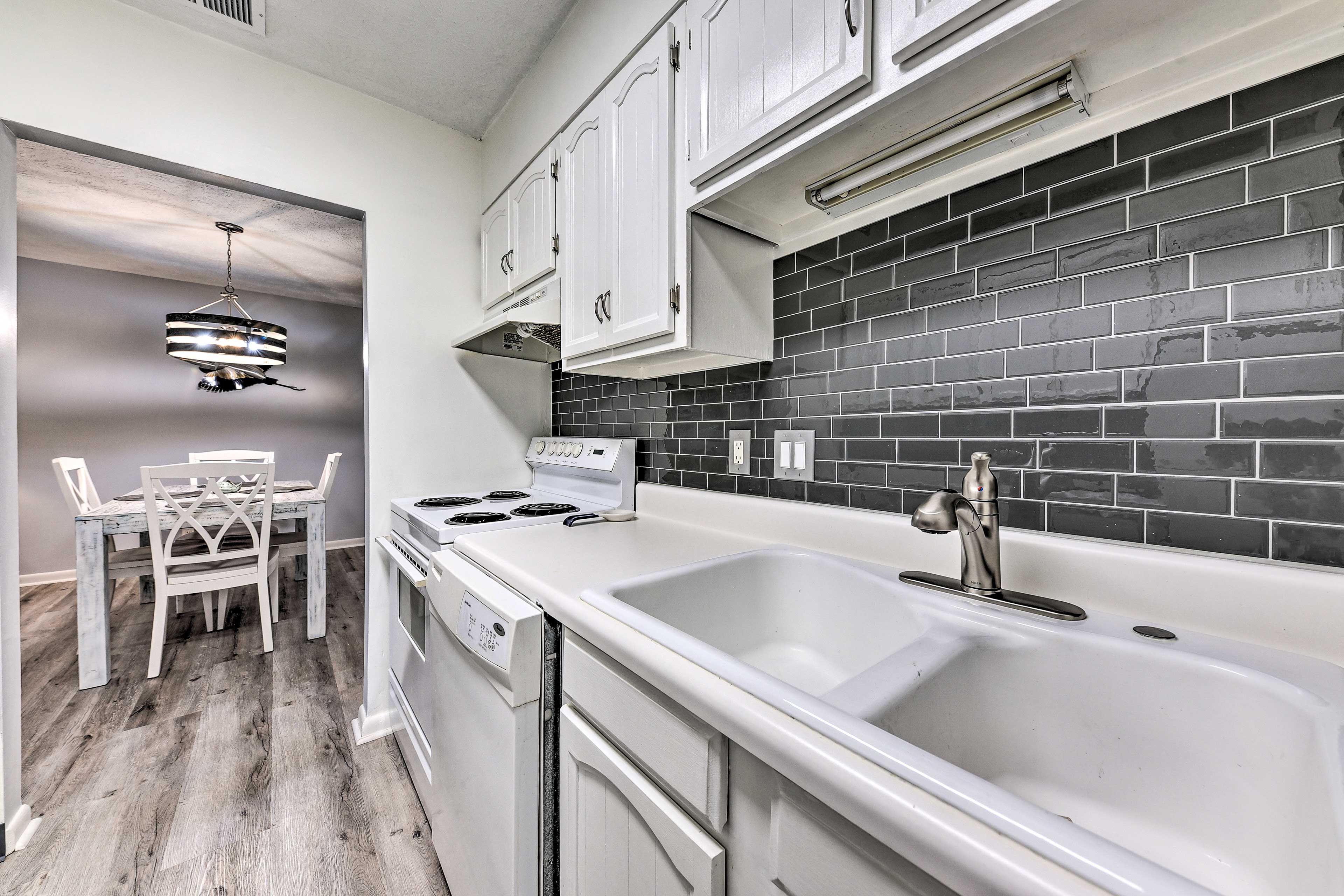 Unit B | Kitchen