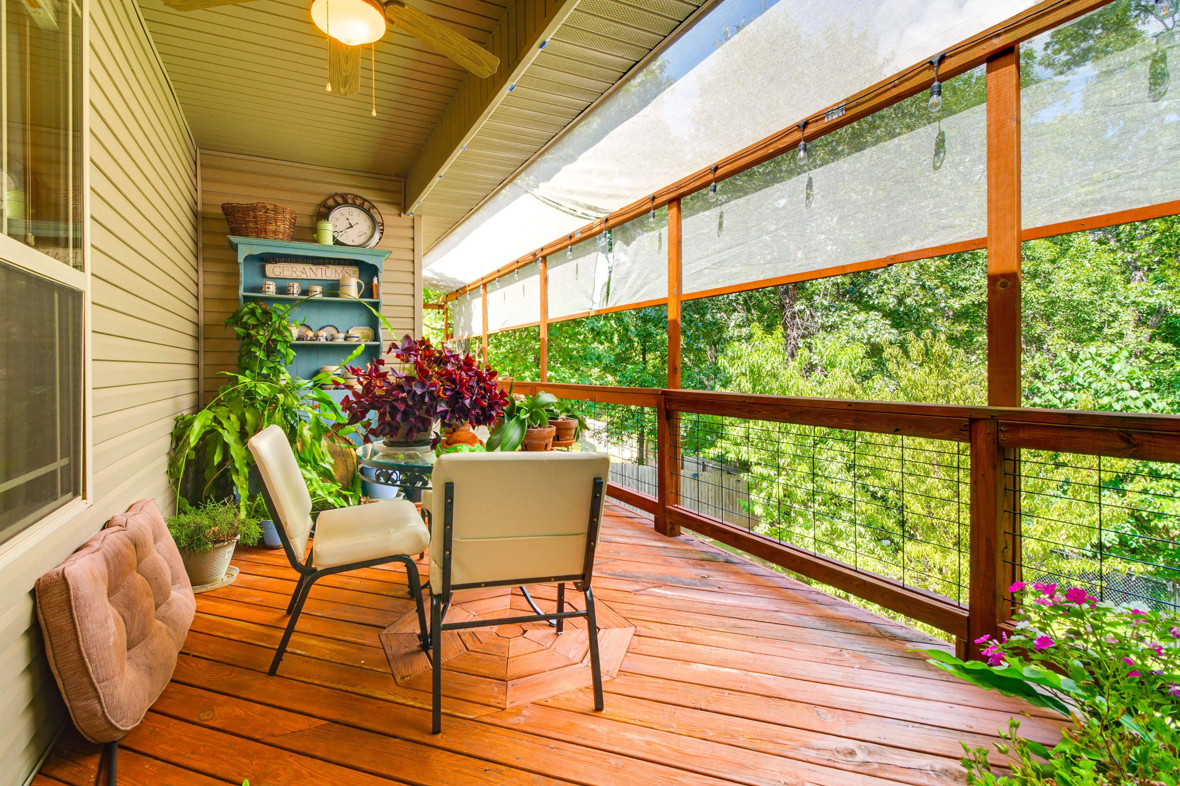 Private Deck