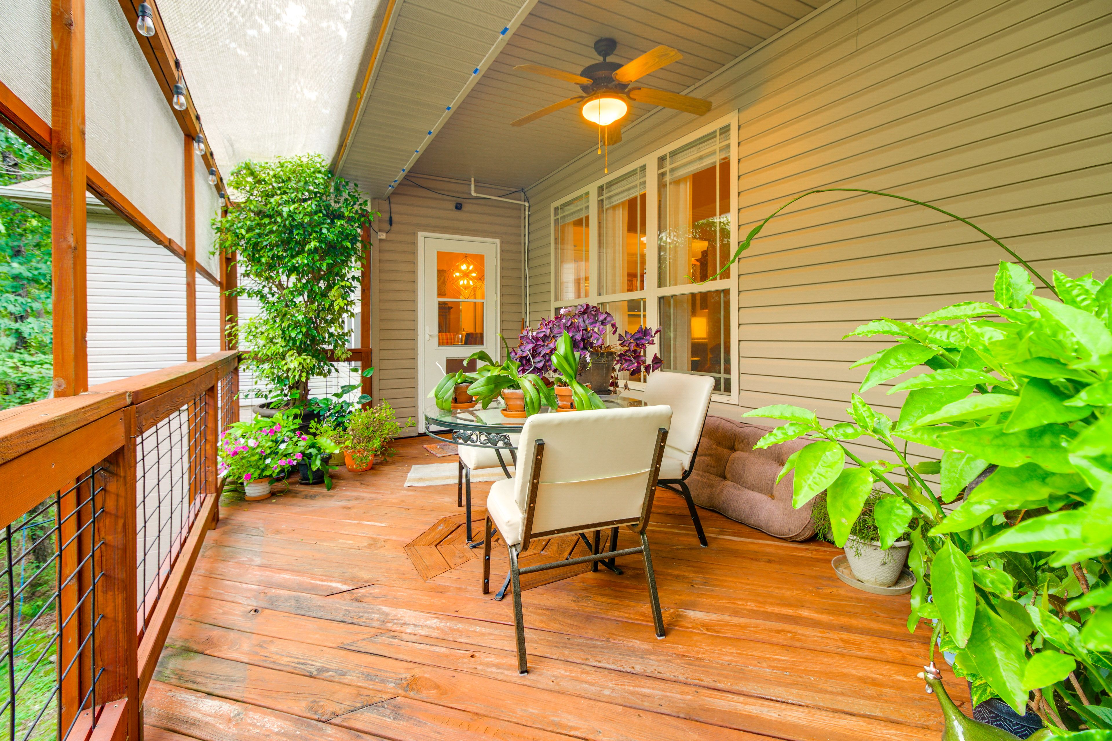 Private Deck