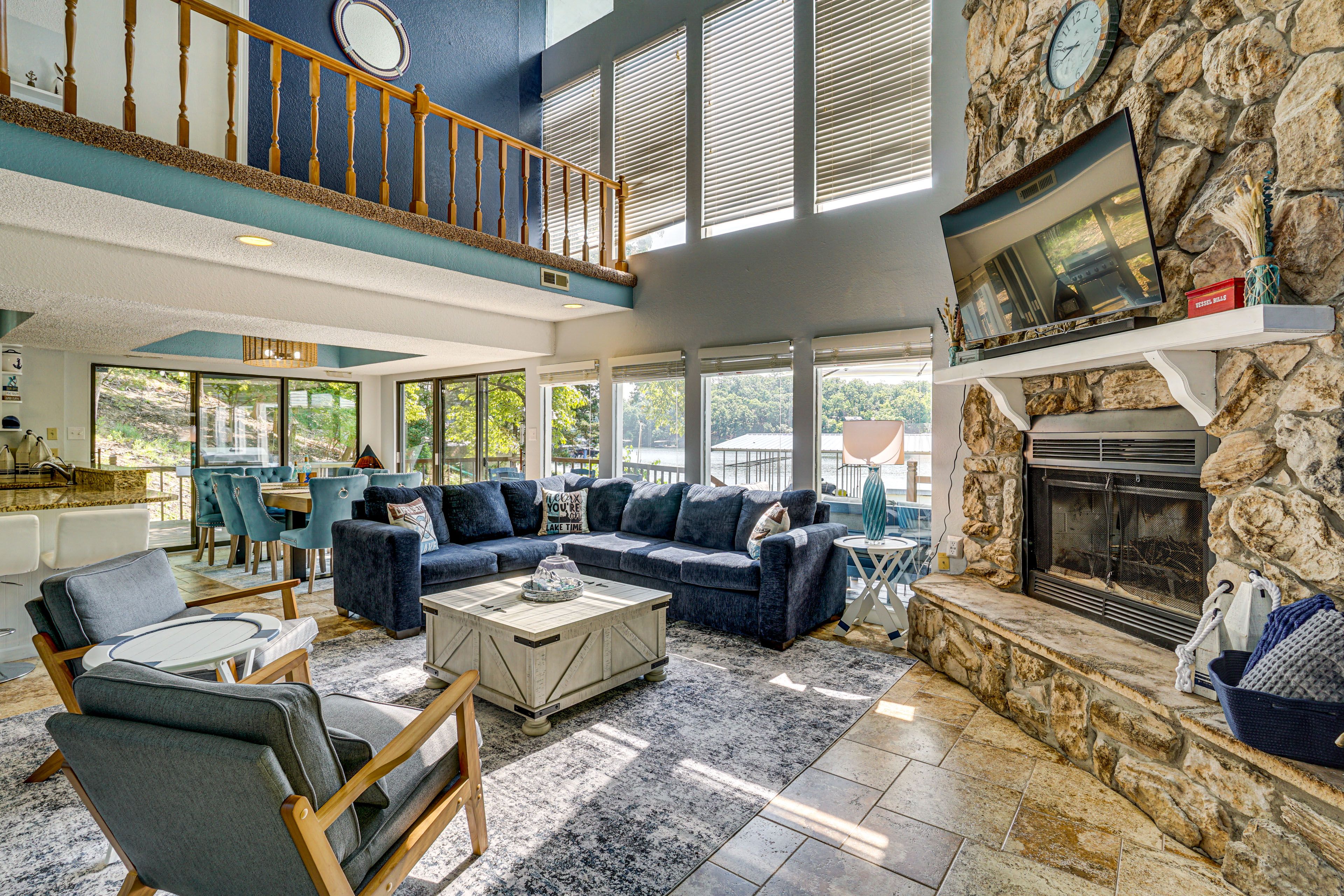 Lake Ozark Vacation Rental | 4BR | 2.5BA | 1,782 Sq Ft