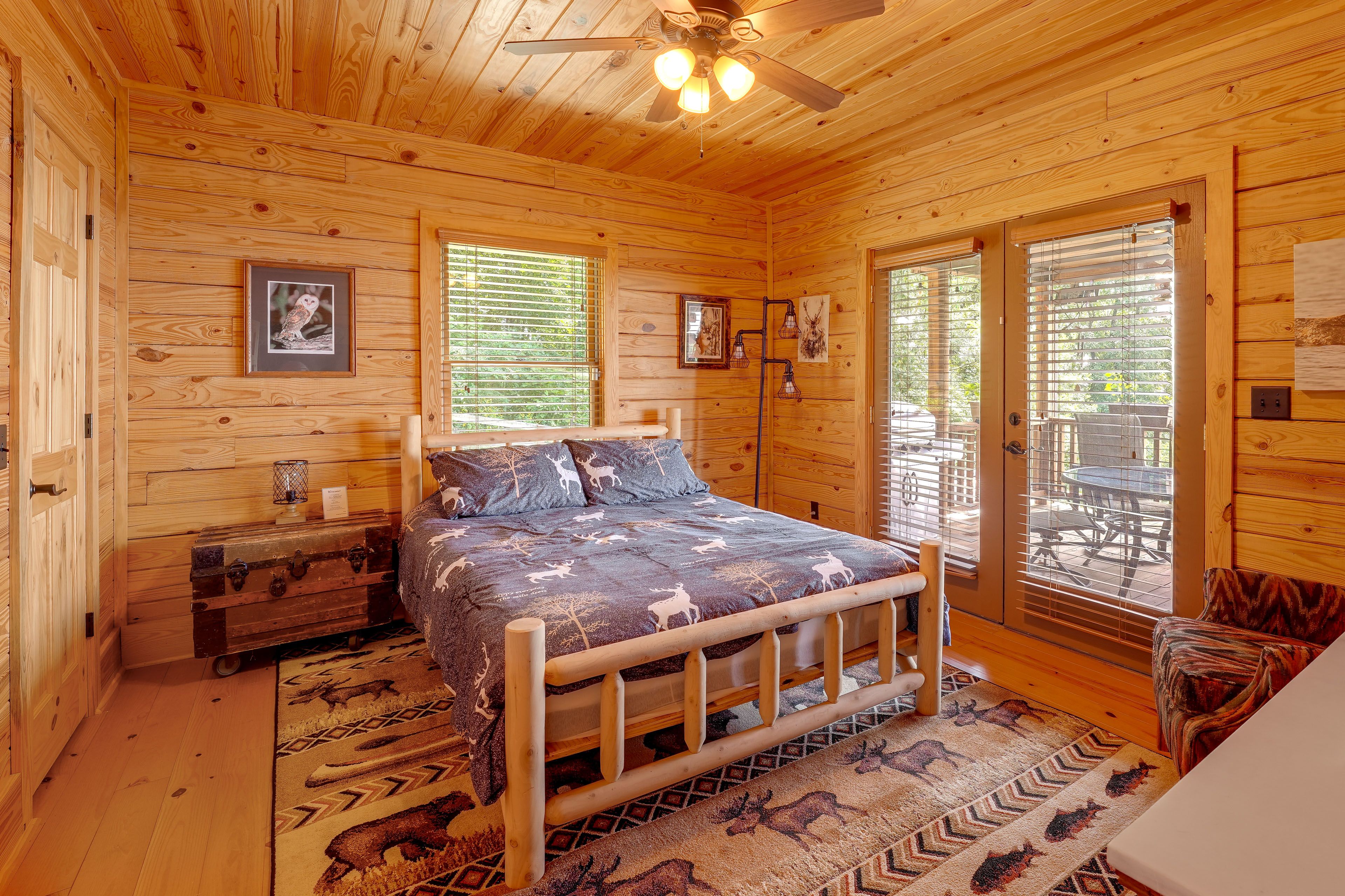 Bedroom 2 | Queen Bed | Main Floor