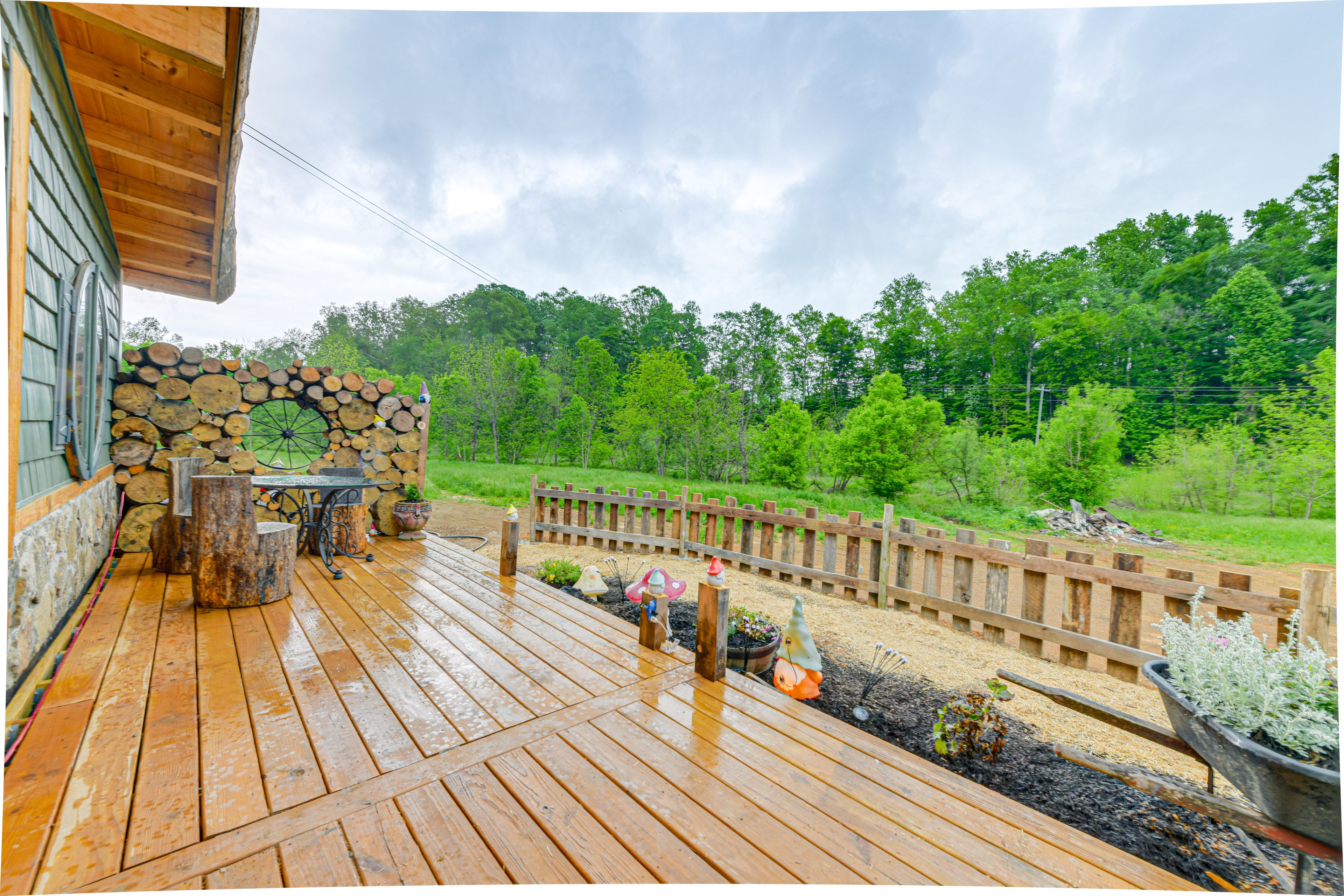 Hobbit House | Outdoor Space