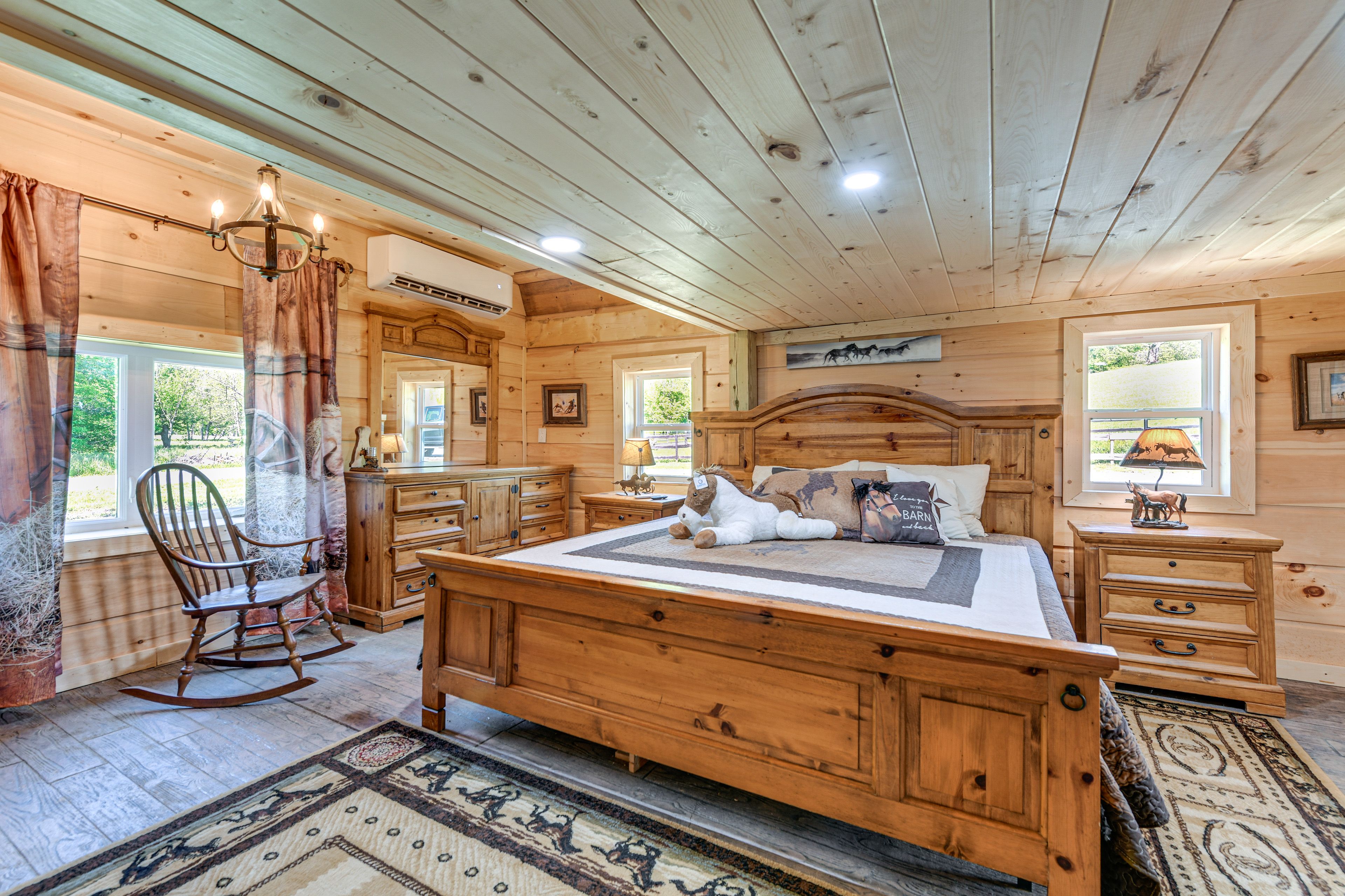 Prancing Pony | Bedroom 3 | King Bed | 1st Floor