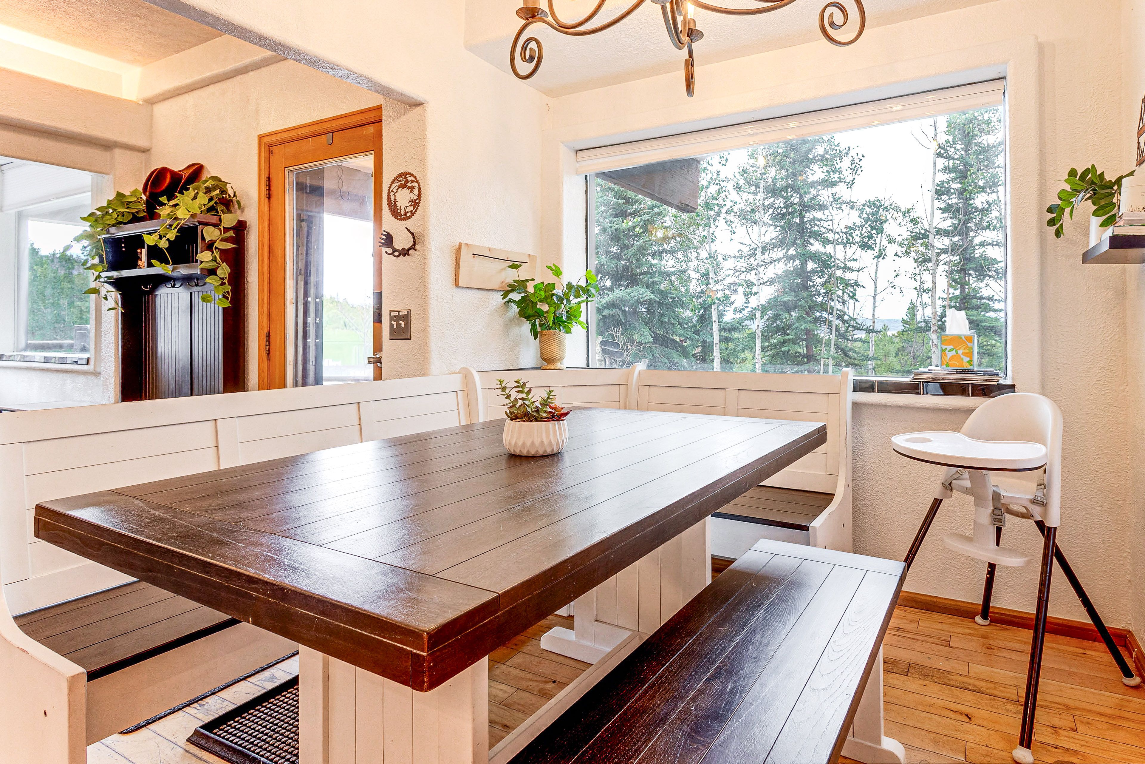 Dining Area | Floor 1