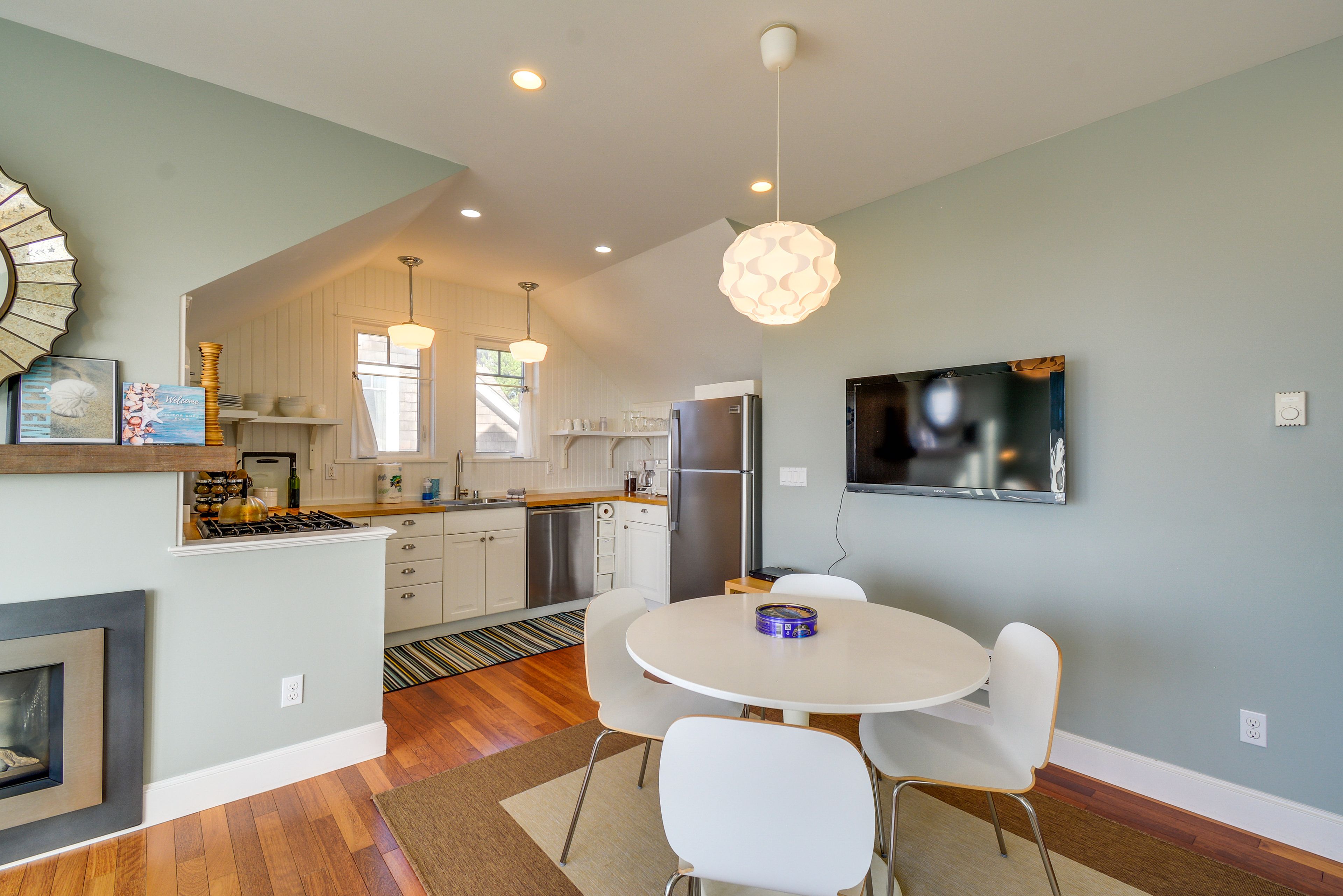 Kitchen | 2nd Floor