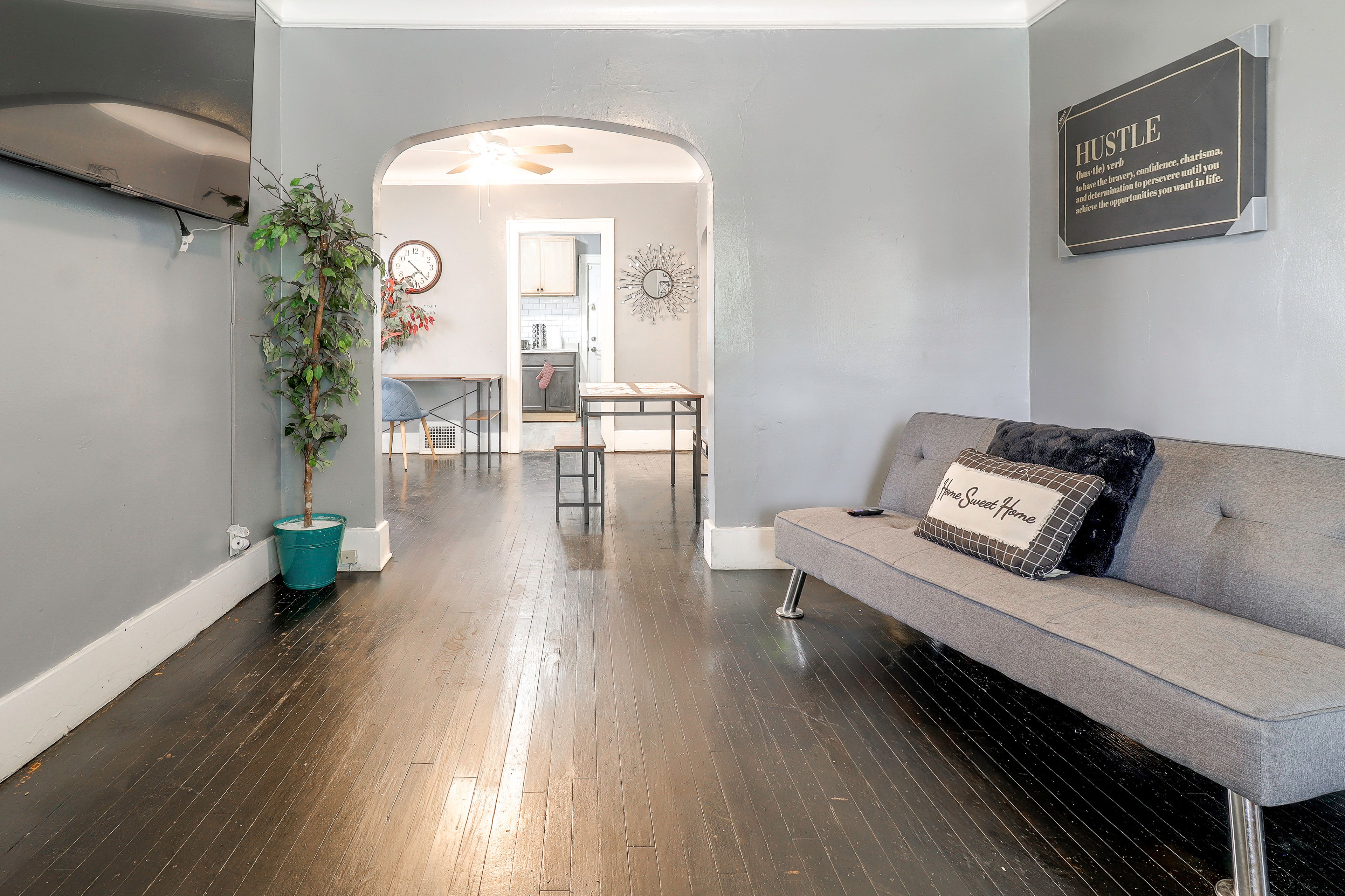 Detroit Vacation Rental | 2BR | 1BA | 1,025 Sq Ft
