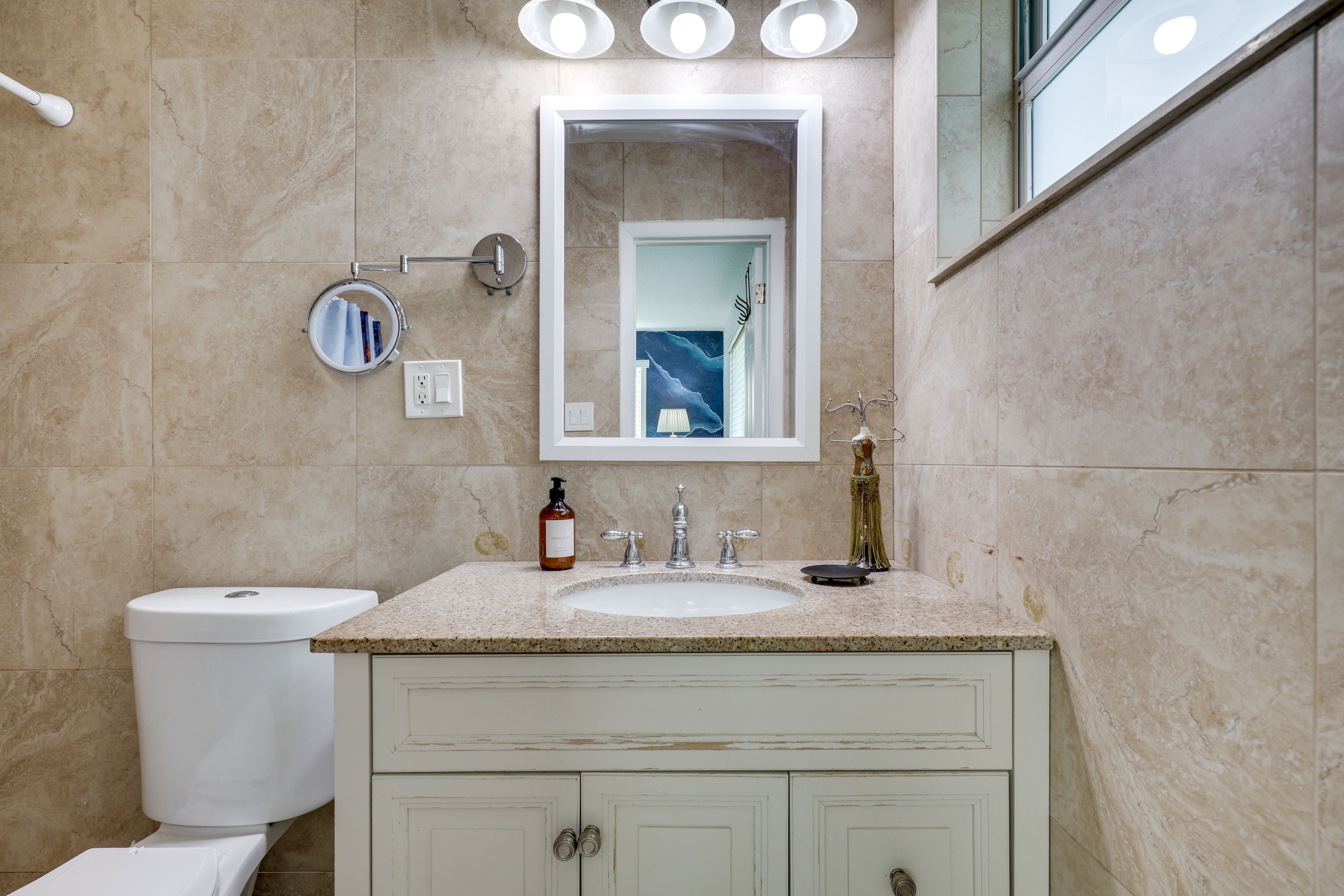 En-Suite Bathroom