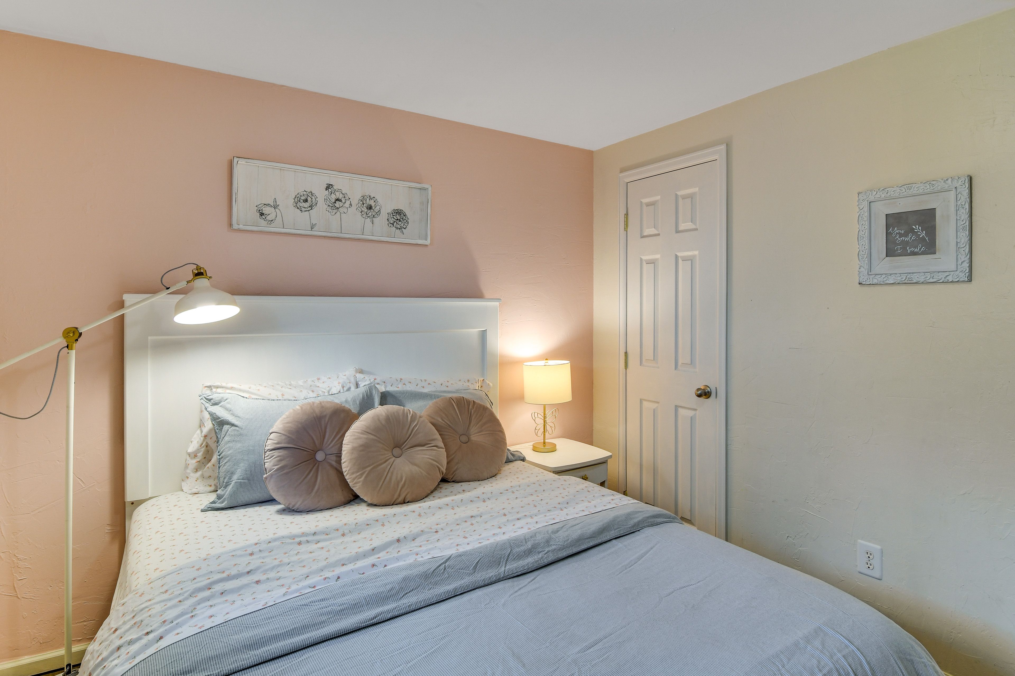 Bedroom 2 | Queen Bed