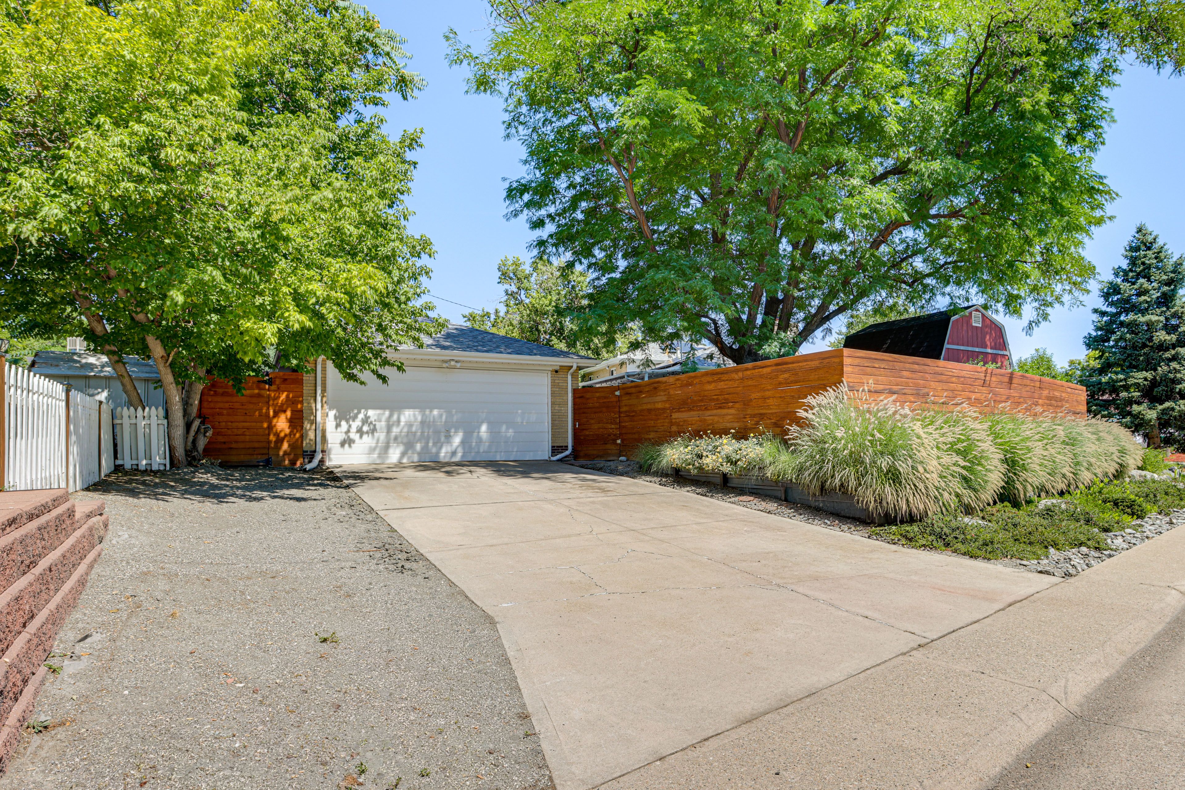 Driveway (2 Vehicles) | Garage Parking | RV Parking | Street Parking