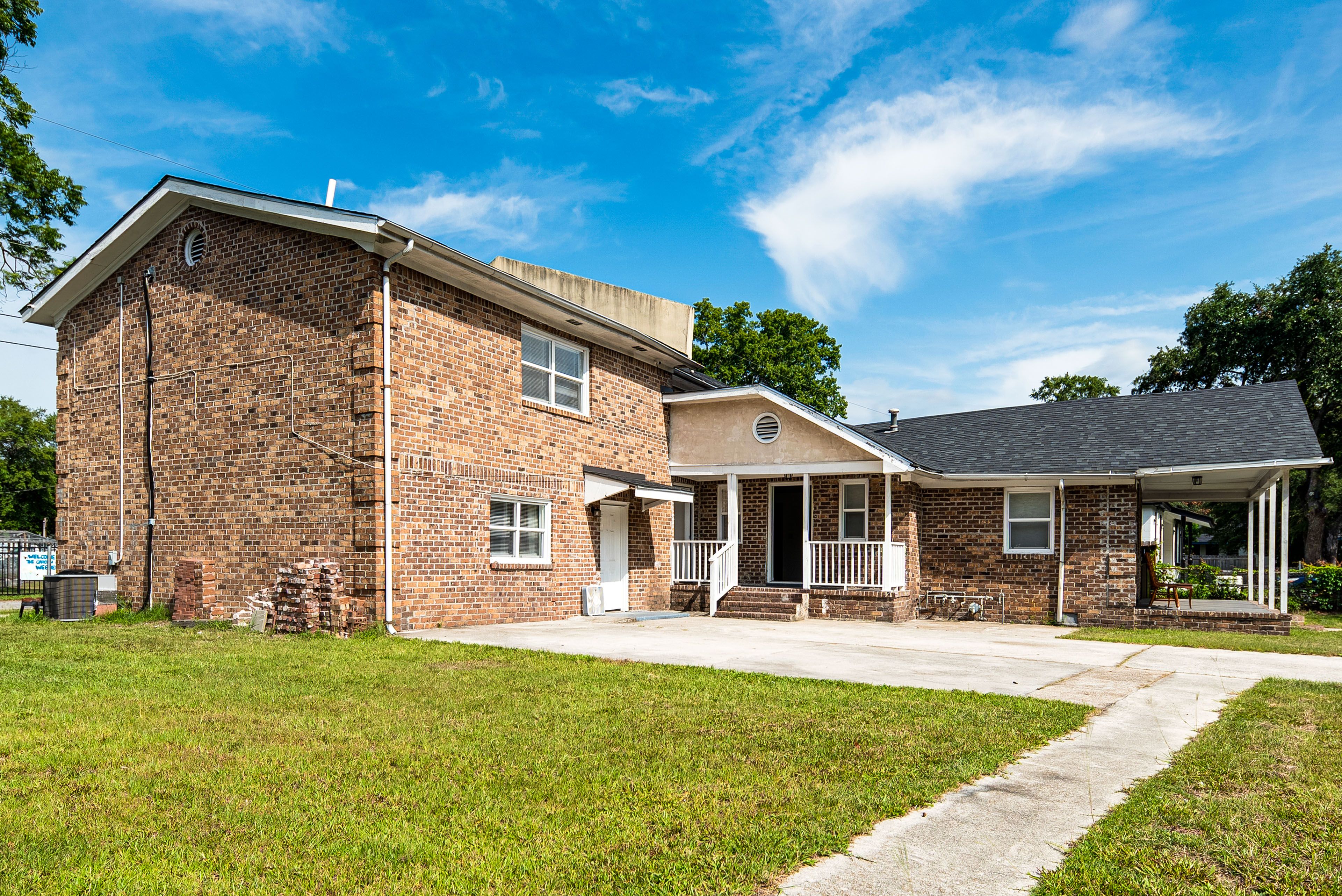 Condo Exterior | RV/Trailer Parking