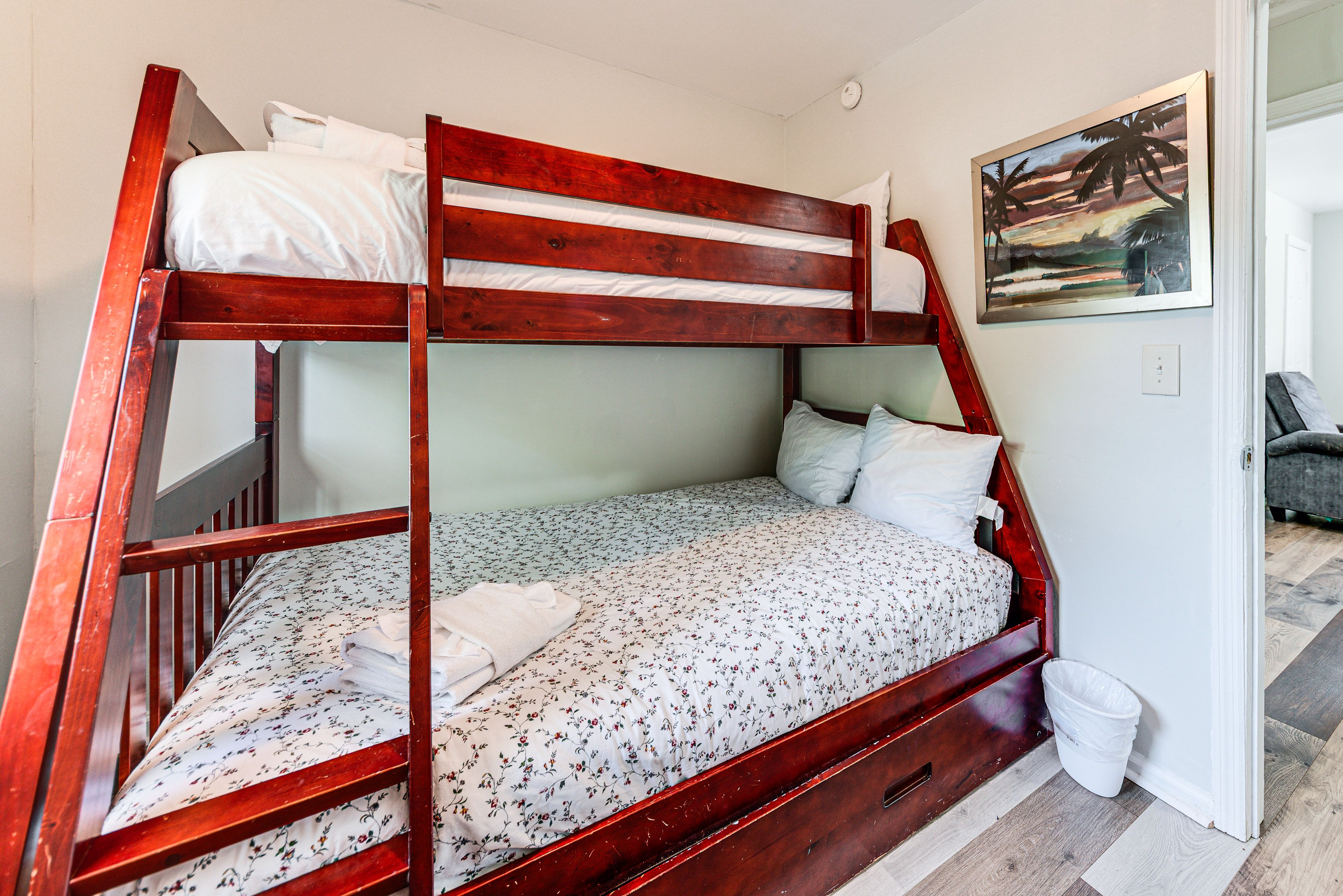 Bedroom 2 | Twin/Full Bunk Bed | 2nd Floor