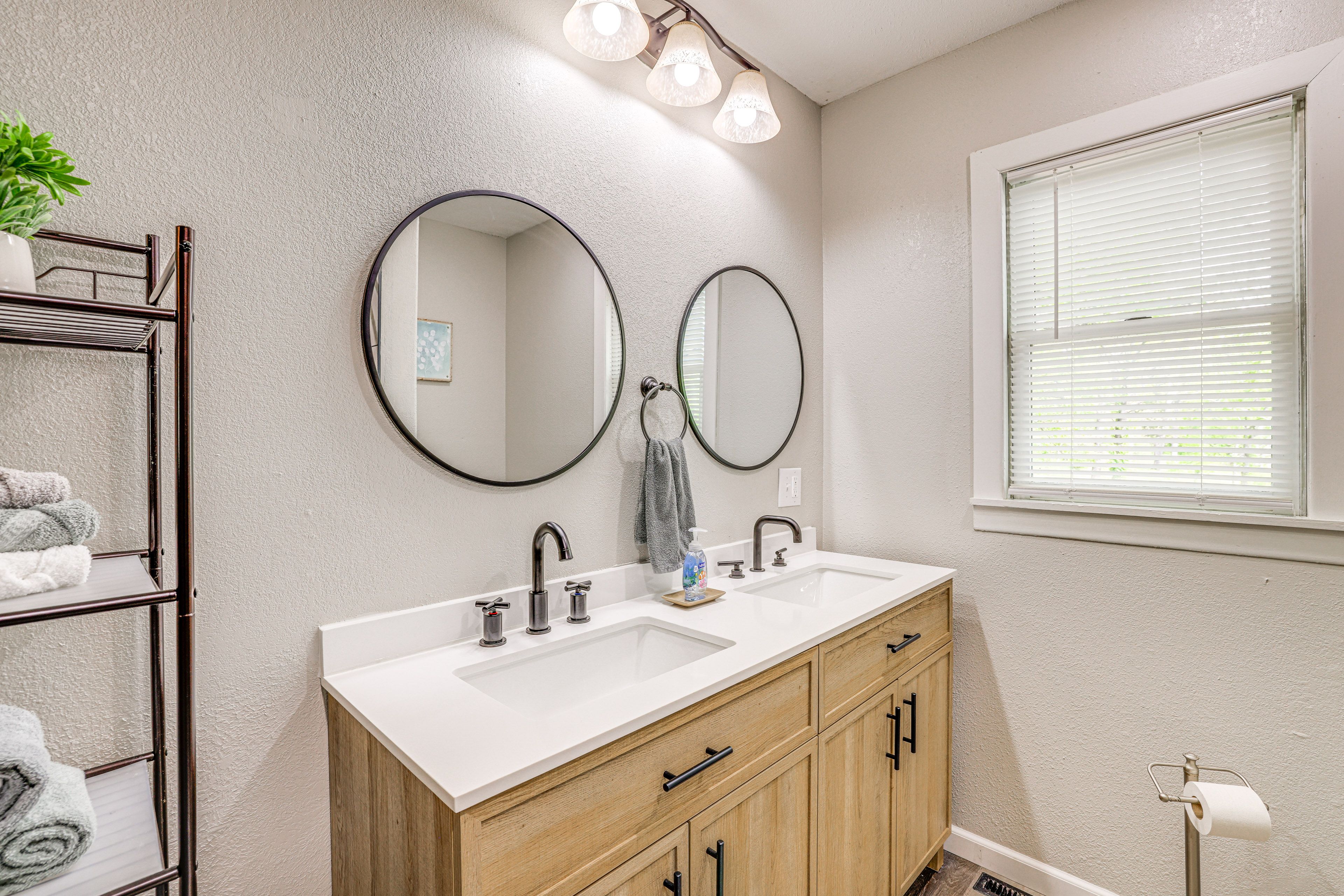 Bathroom | Shower | Main Level