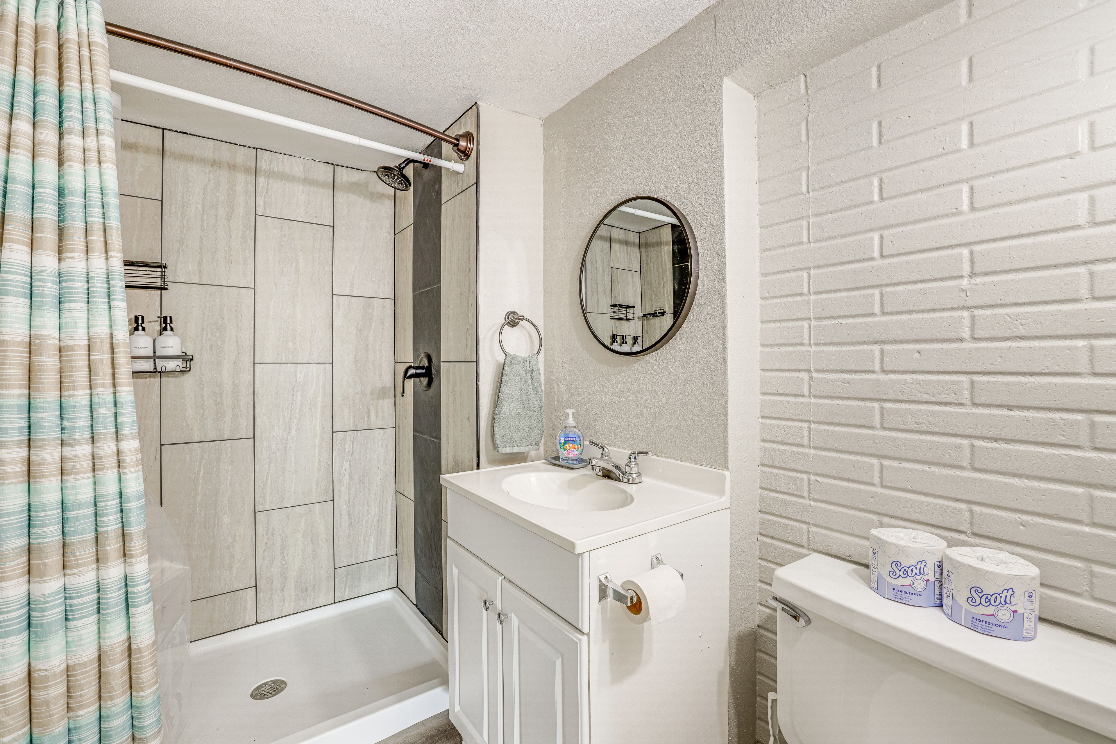 Bathroom | Lower Level