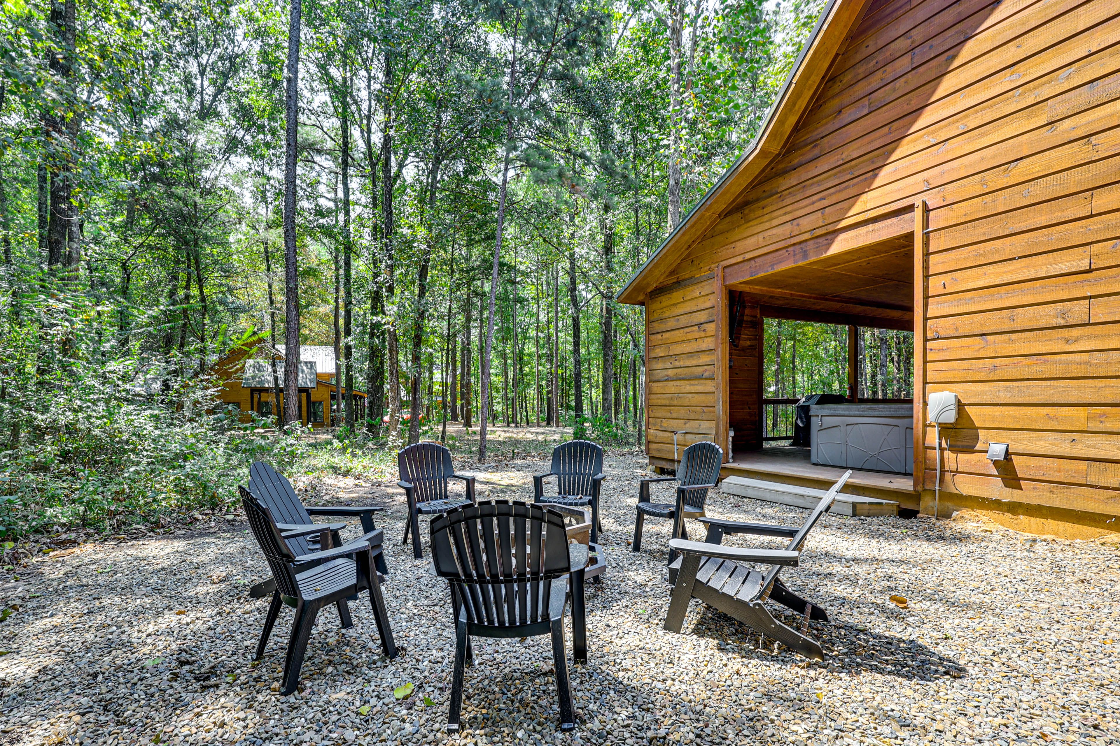 Private Yard | Fire Pit