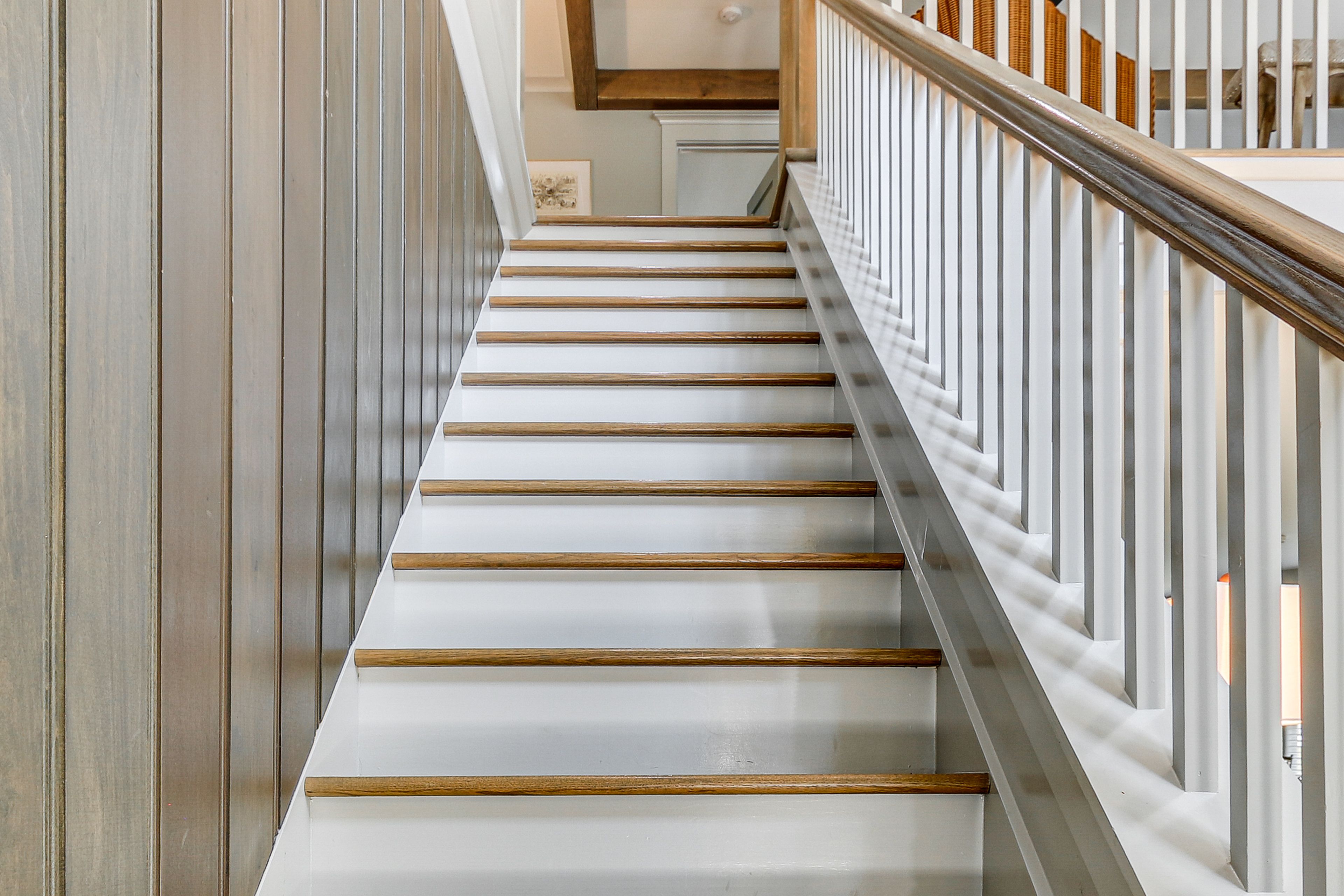 Stairs to 2nd Floor
