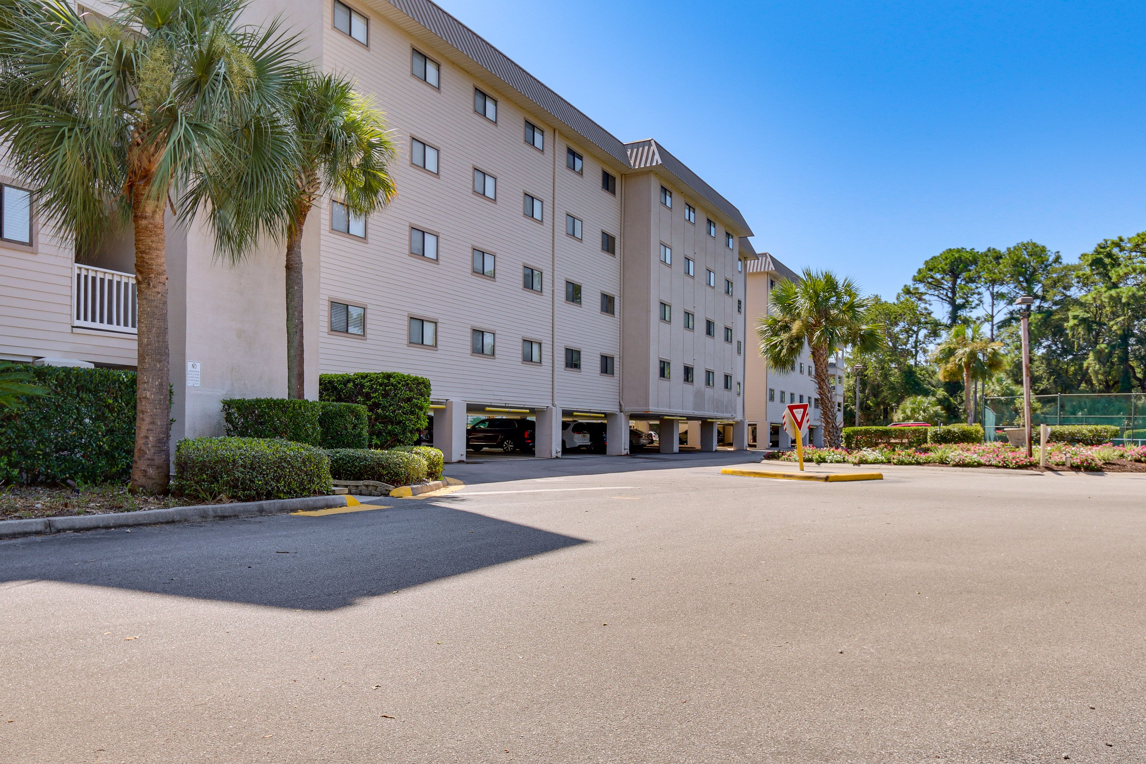 Exterior | Community Parking Lot (2 Vehicles)