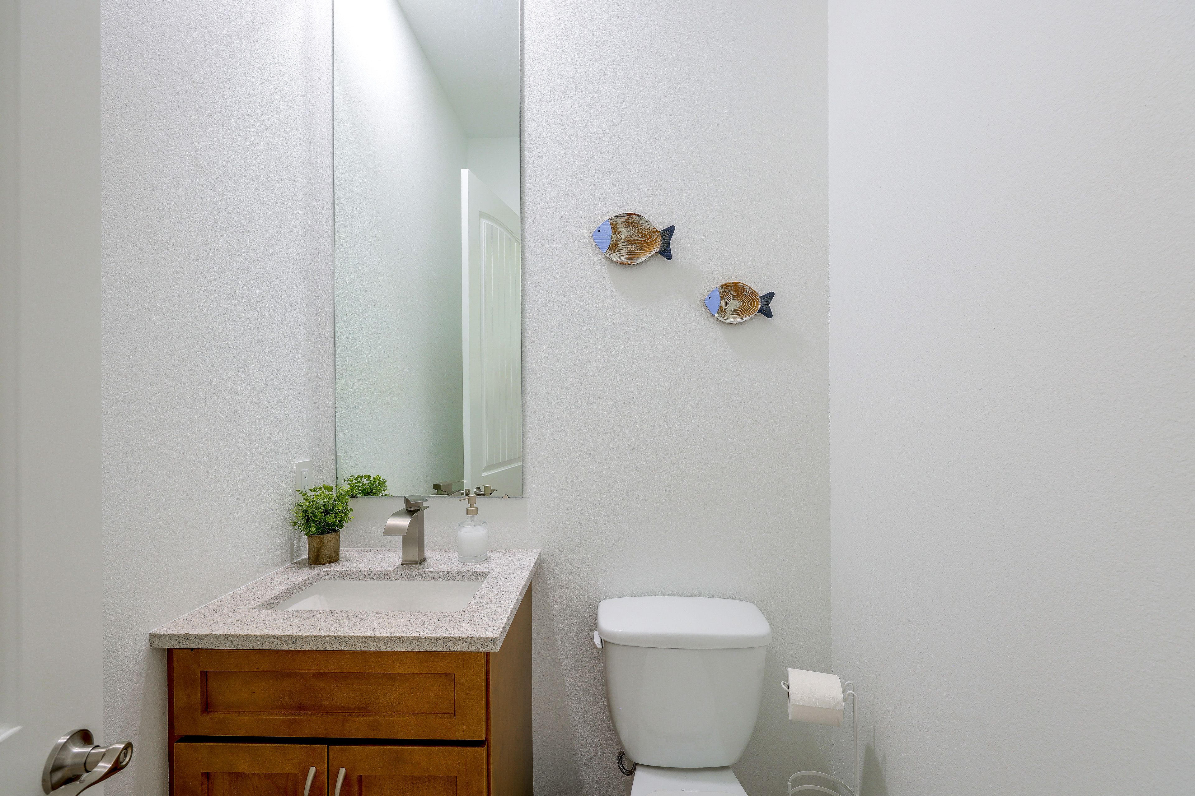 Half Bath | 1st Floor