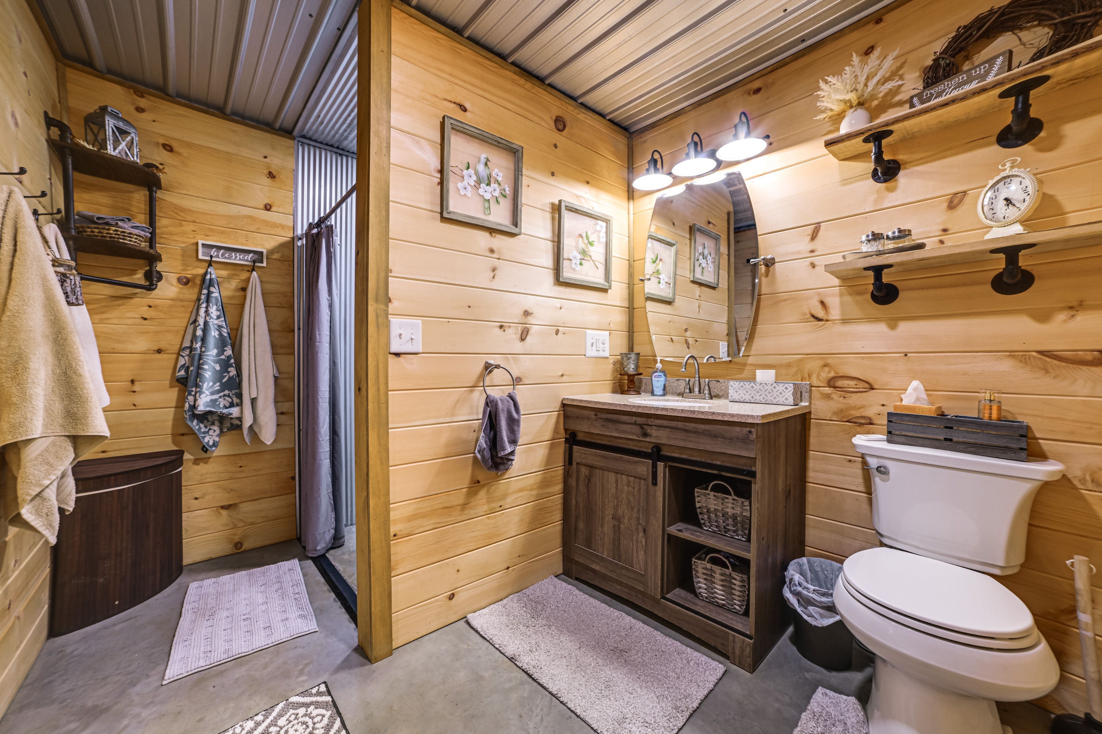 Full Bathroom