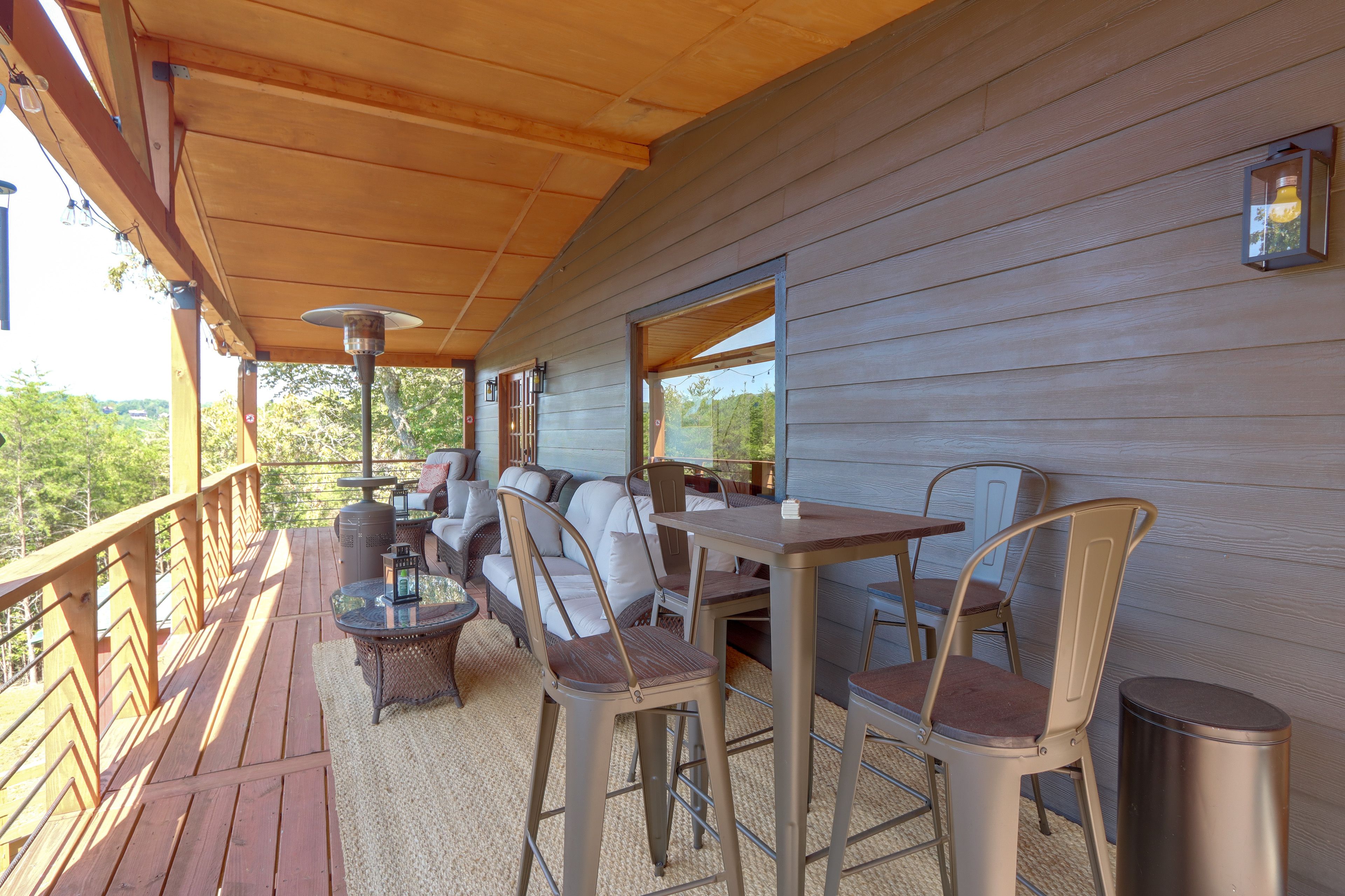 Blue Ridge Vacation Rental | 5BR | 3BA | 3,800 Sq Ft | Stairs Required