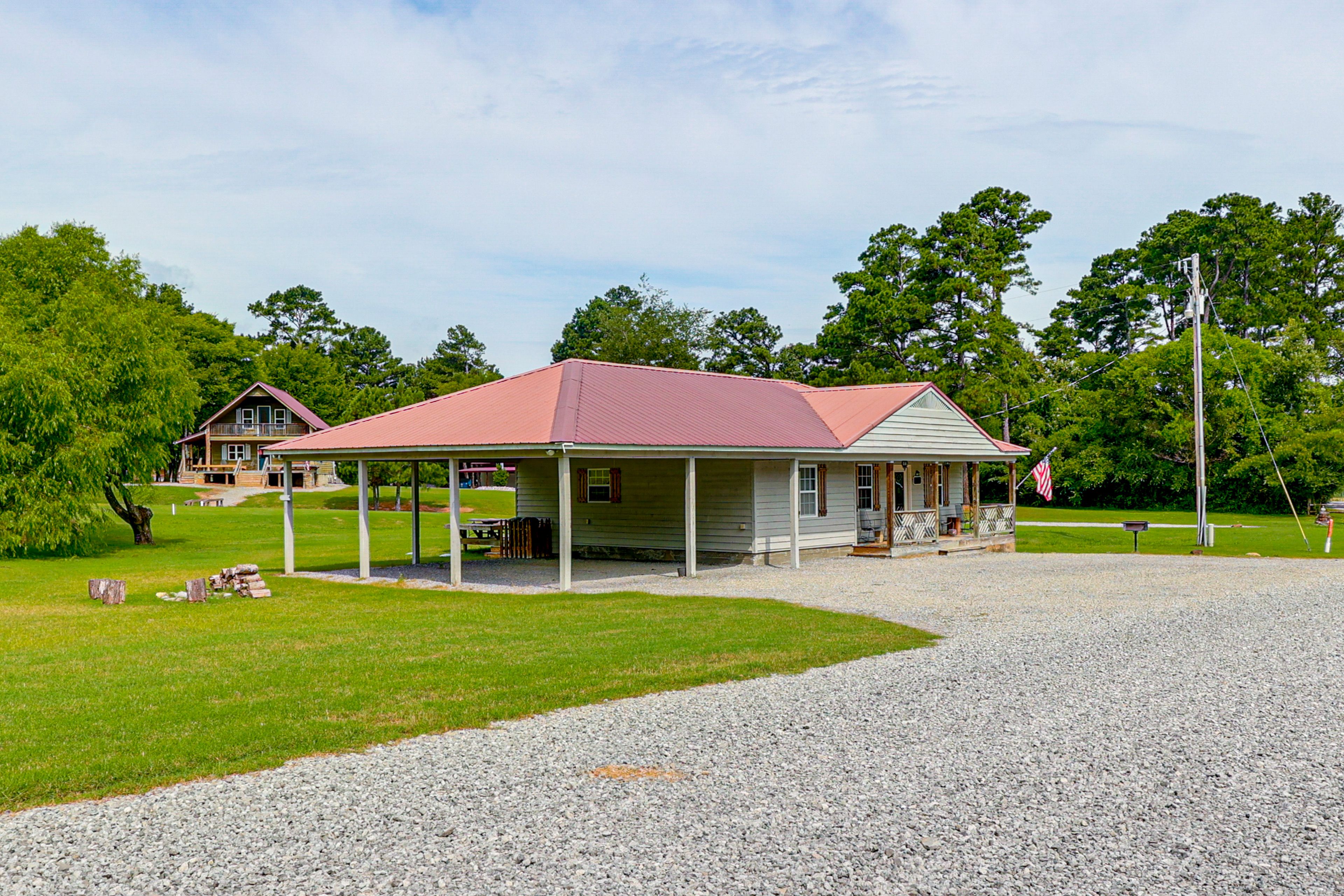 Parking | Carport (2 Vehicles) | Driveway (2 Vehicles) | Boat/Trailer Parking