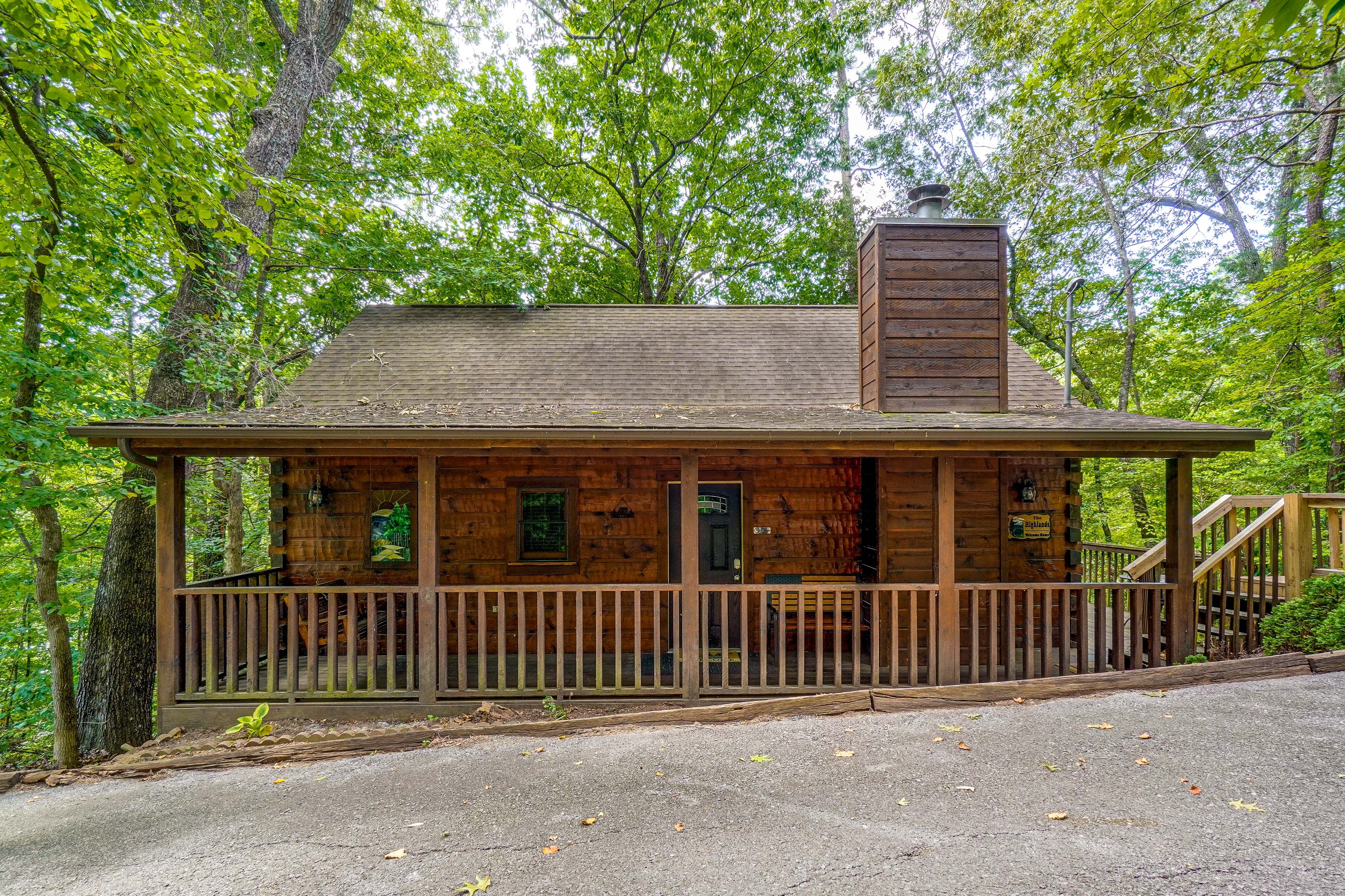 Sevierville Vacation Rental | 1BR | 1BA | 768 Sq Ft
