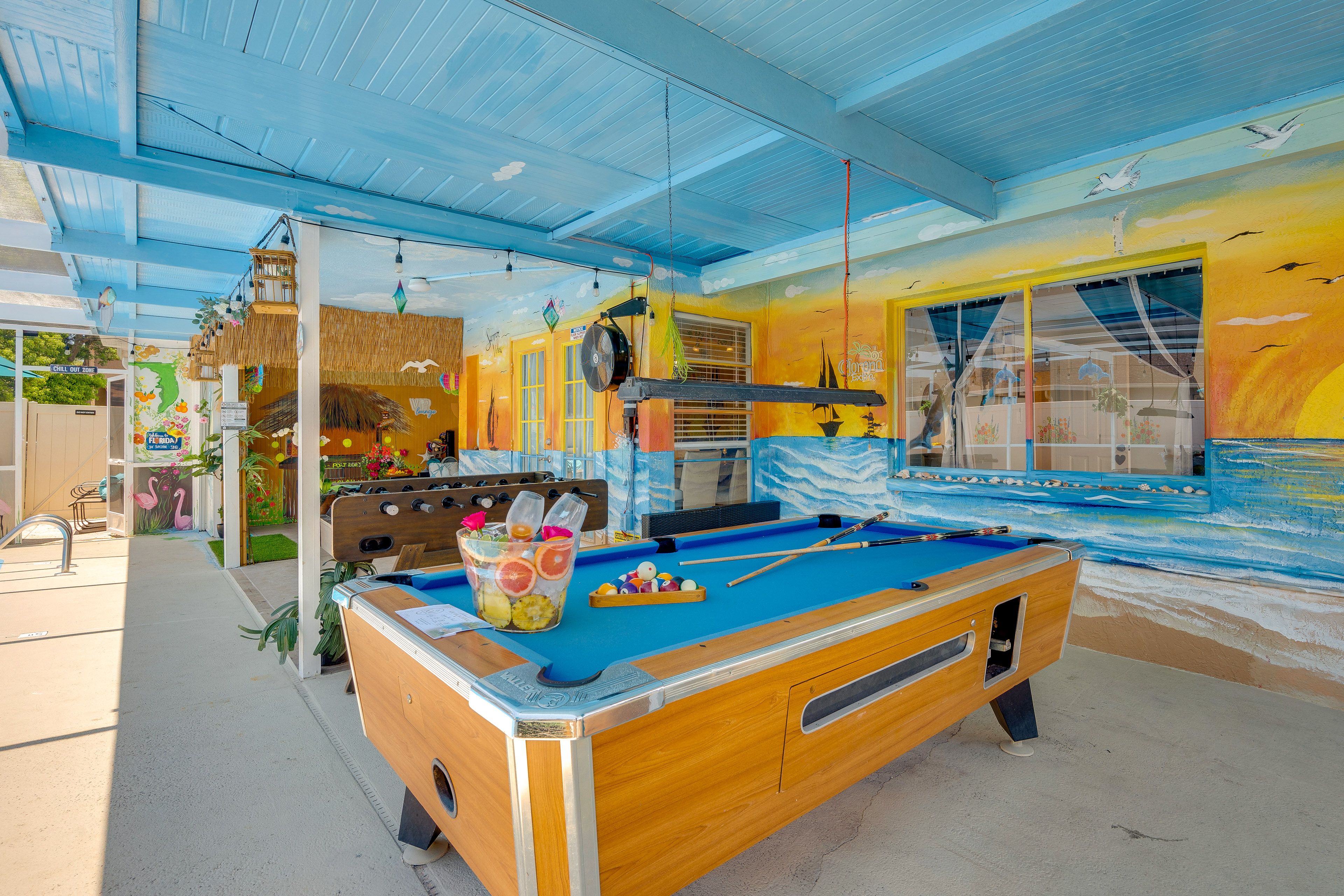 Lanai w/ Heated Pool