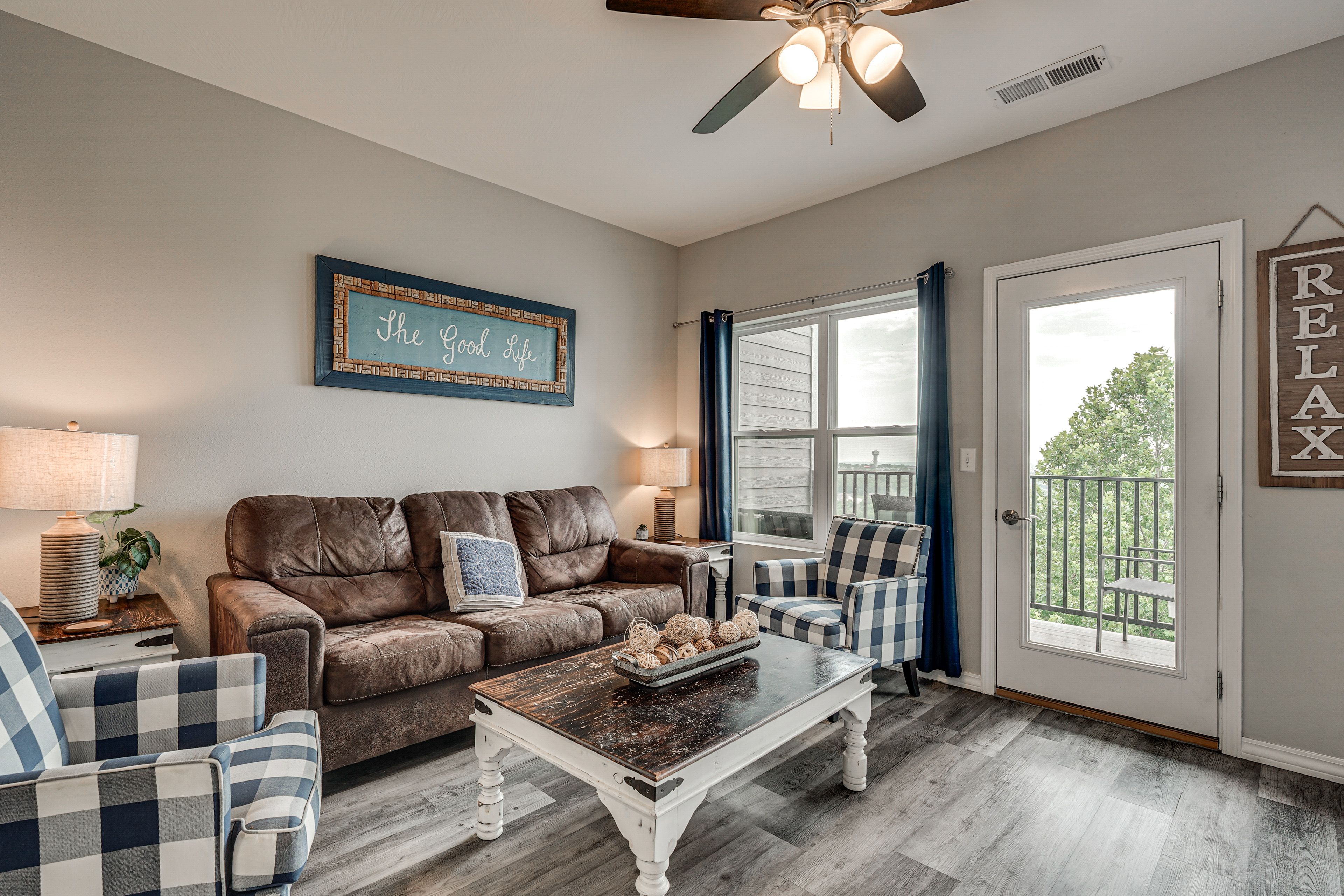 Living Room | 2nd-Floor Balcony