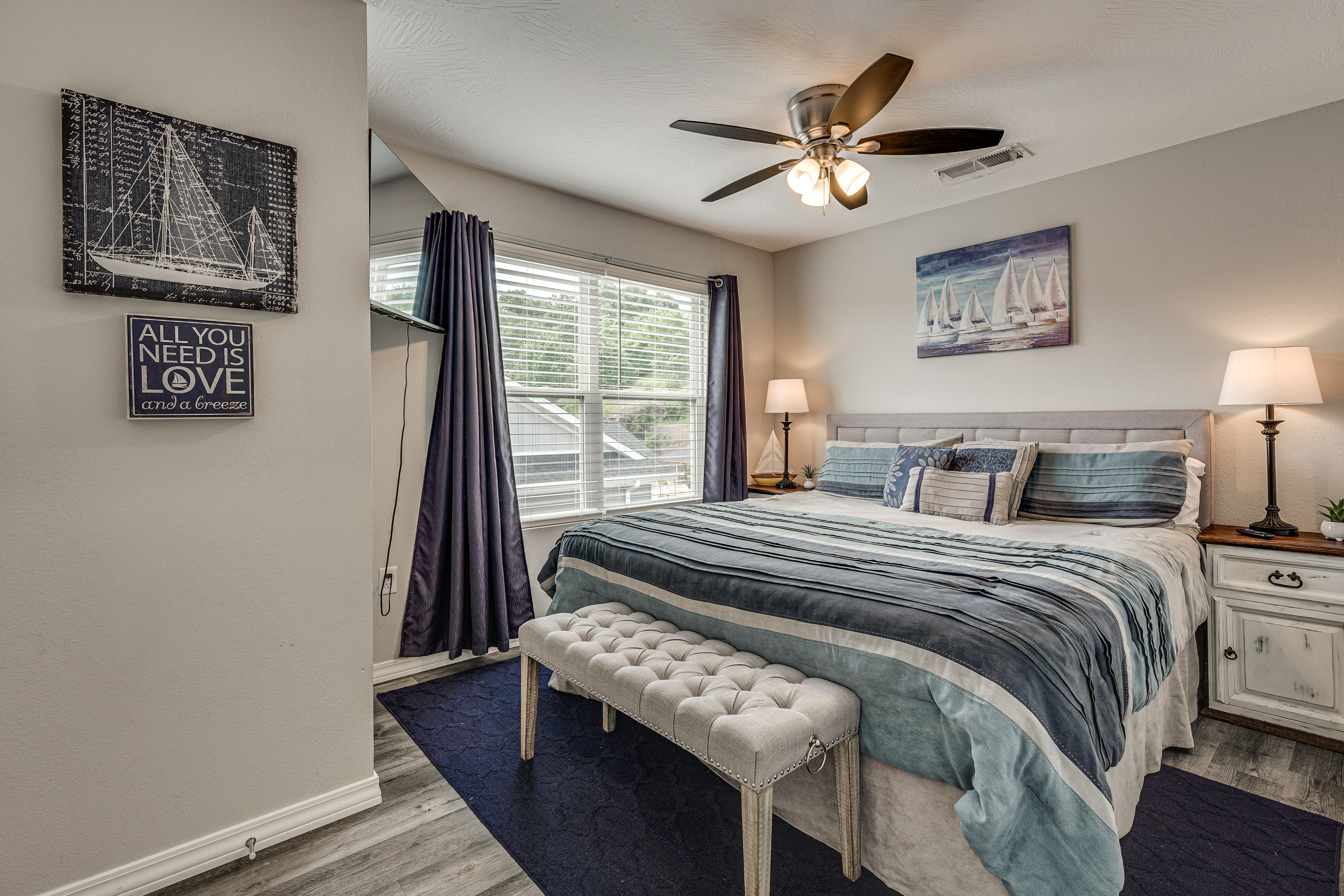 Bedroom 4 | King Bed