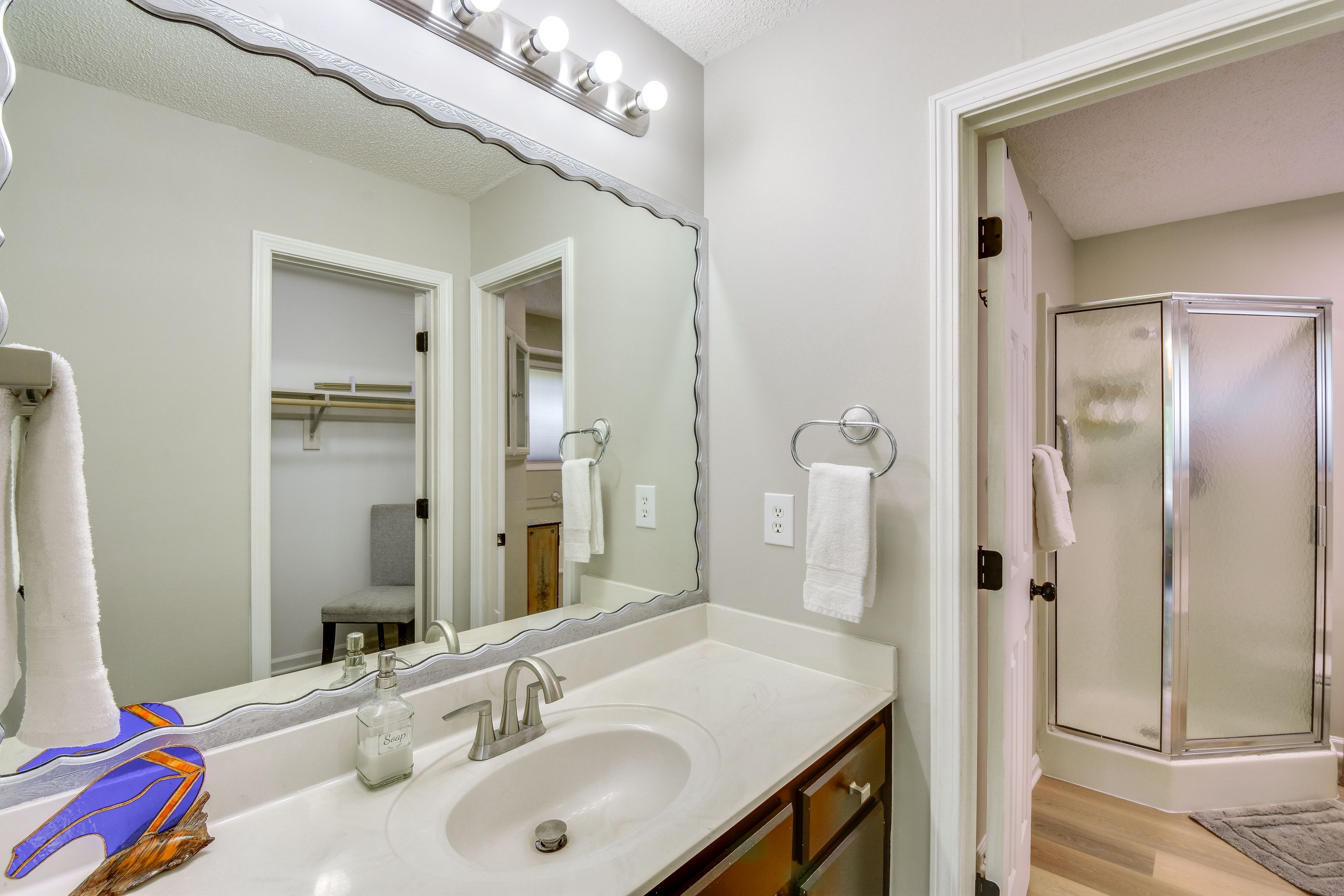 Full Bathroom | 1st Floor
