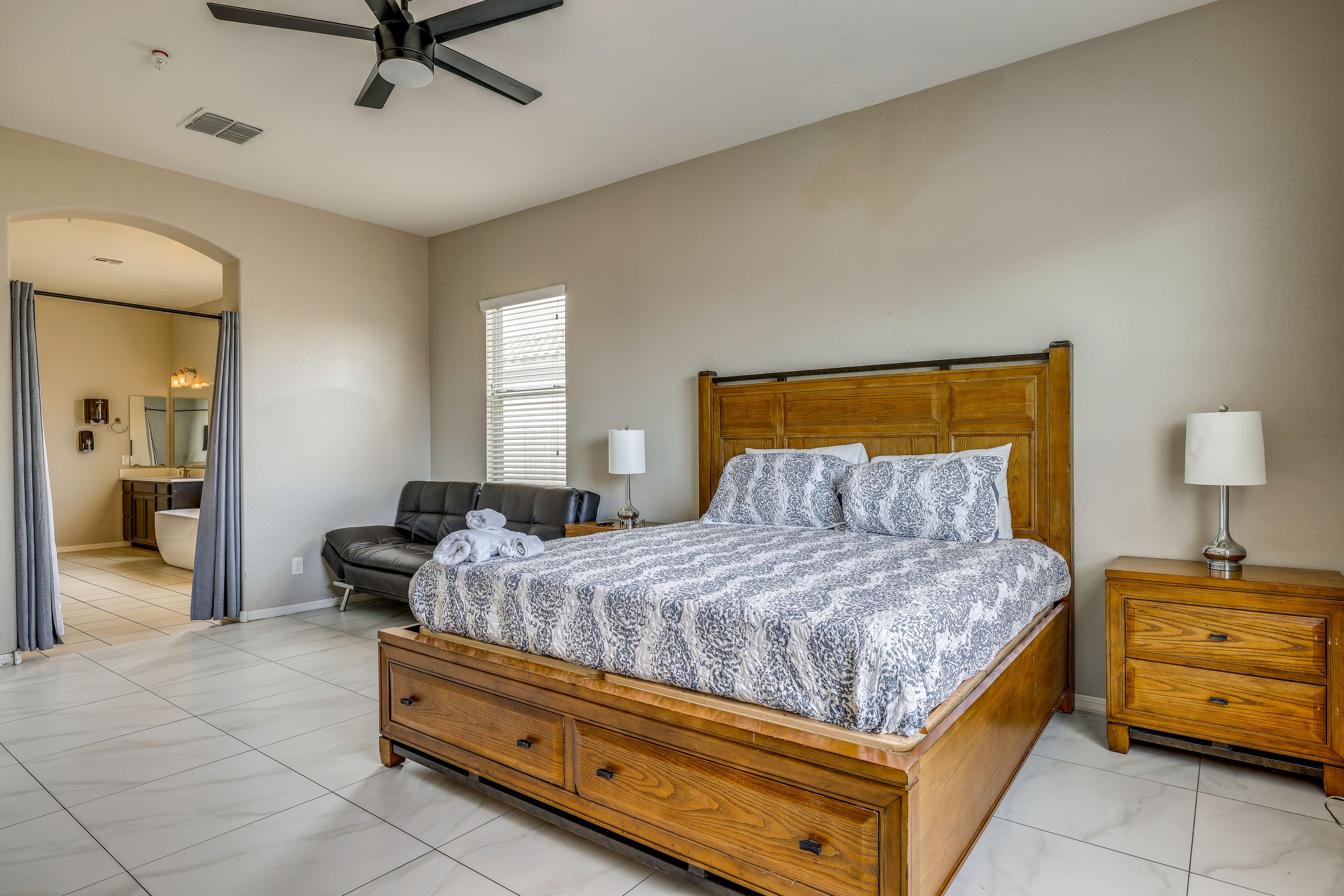 Bedroom 1 | King Bed | Futon | En-Suite Bathroom