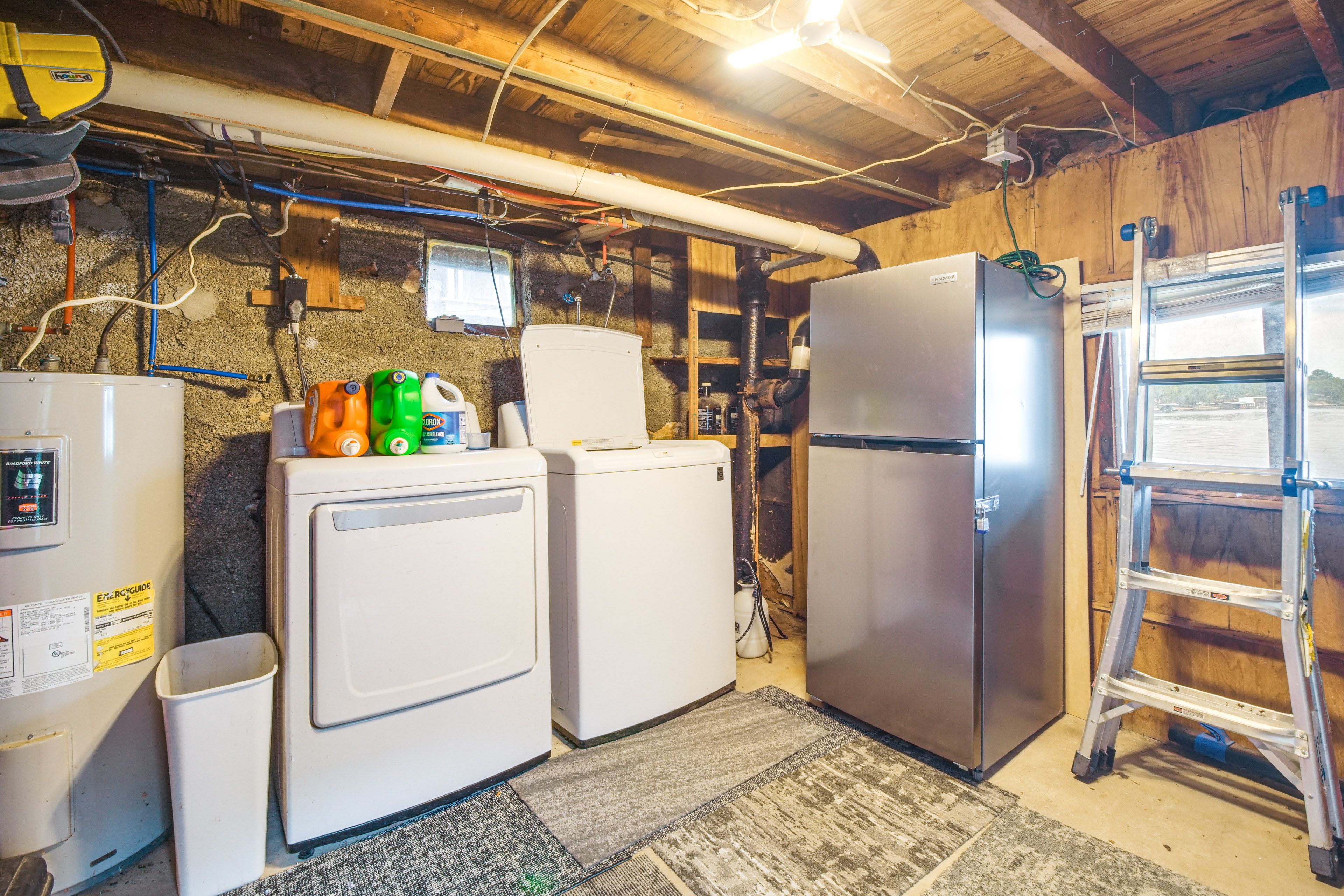 Laundry Room | Basement