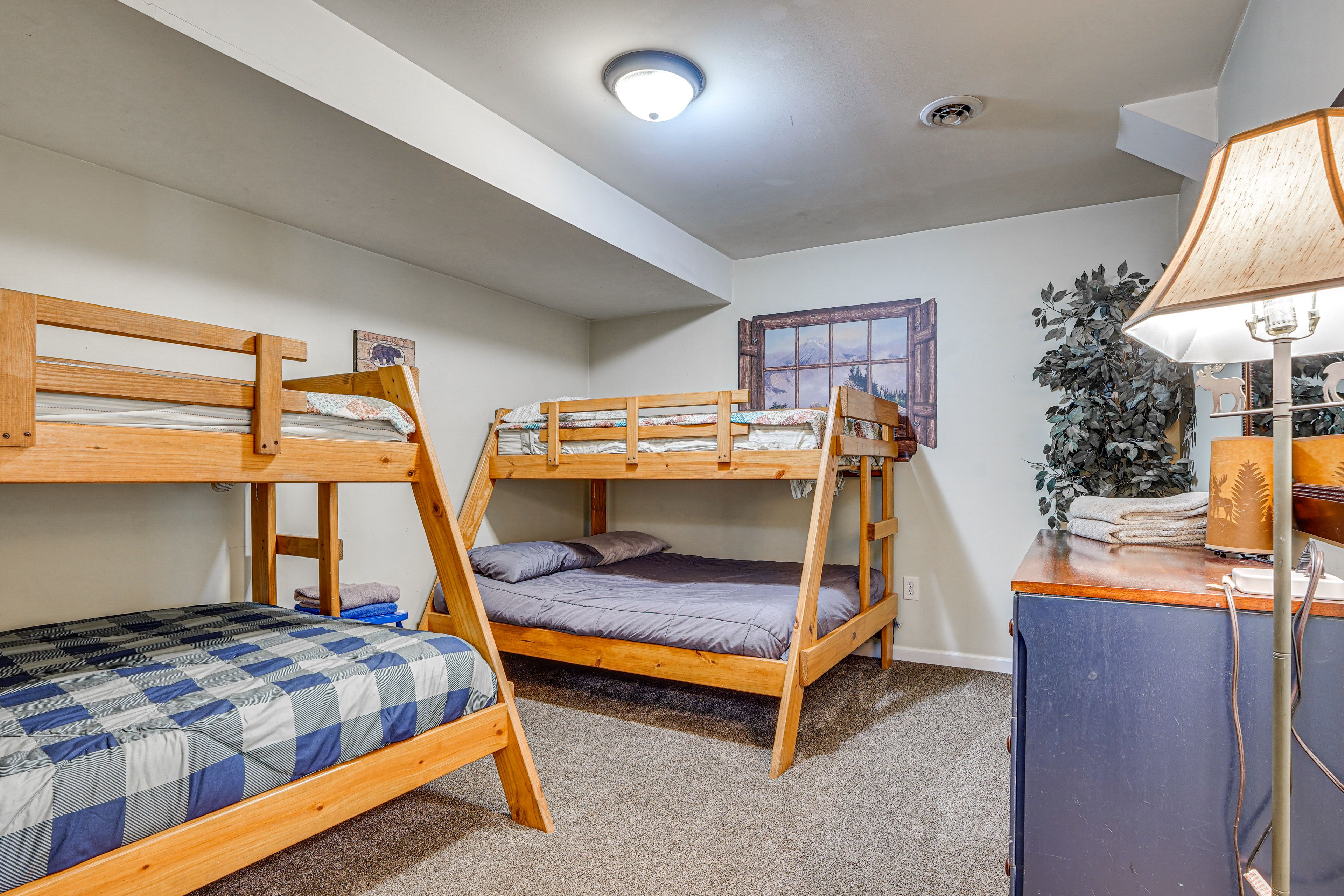 Bedroom 4 | 2 Twin Bunk Beds