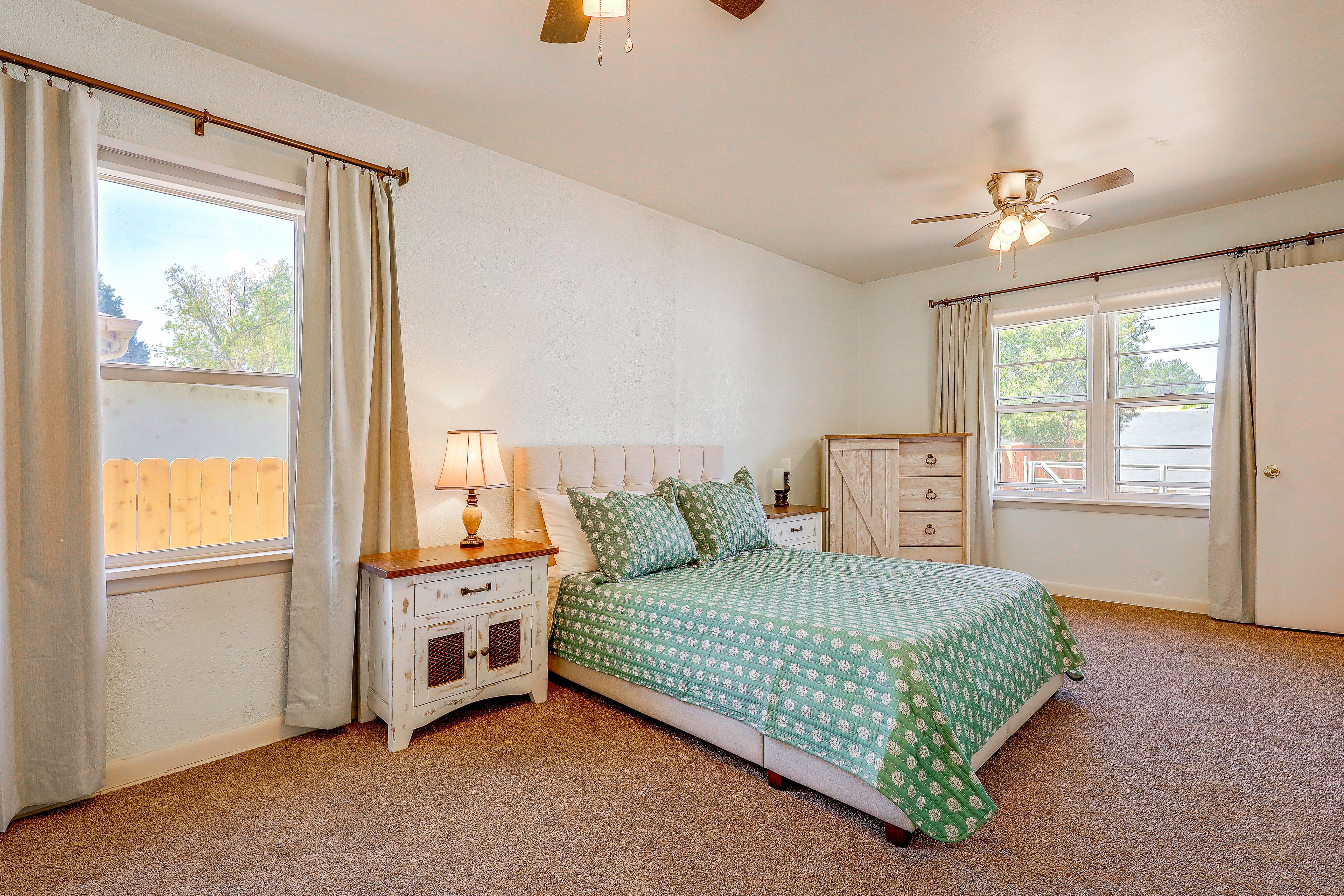 Bedroom 1 | Full Bed