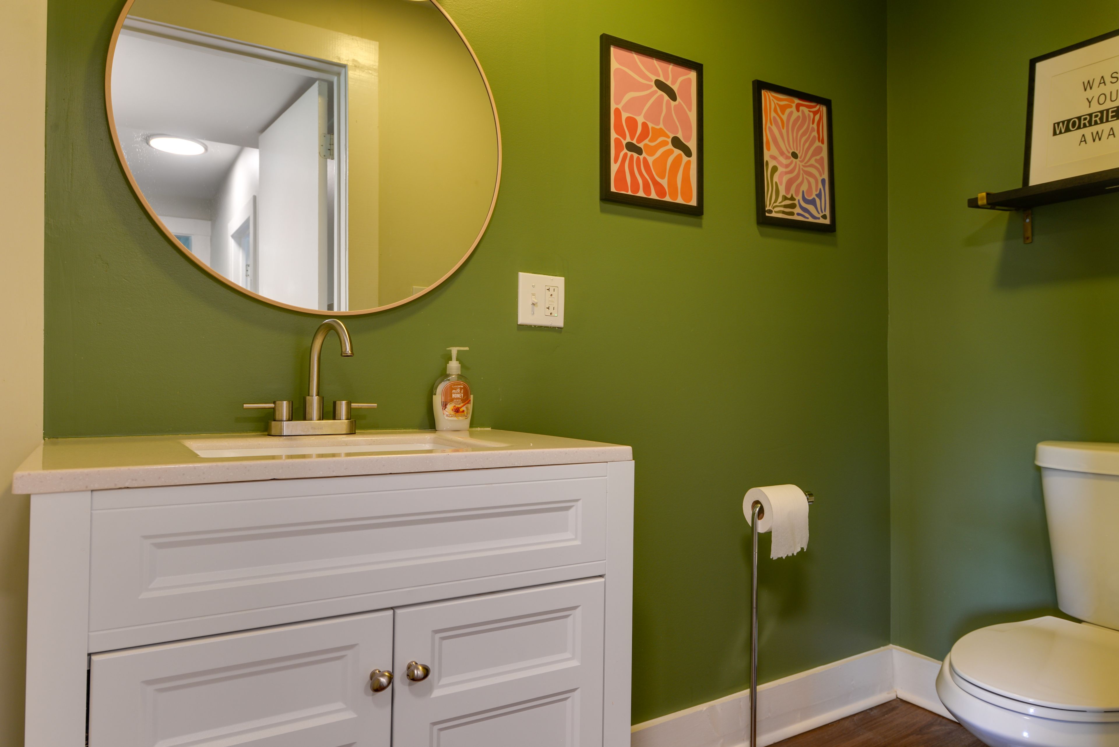 Half Bathroom | 1st Floor