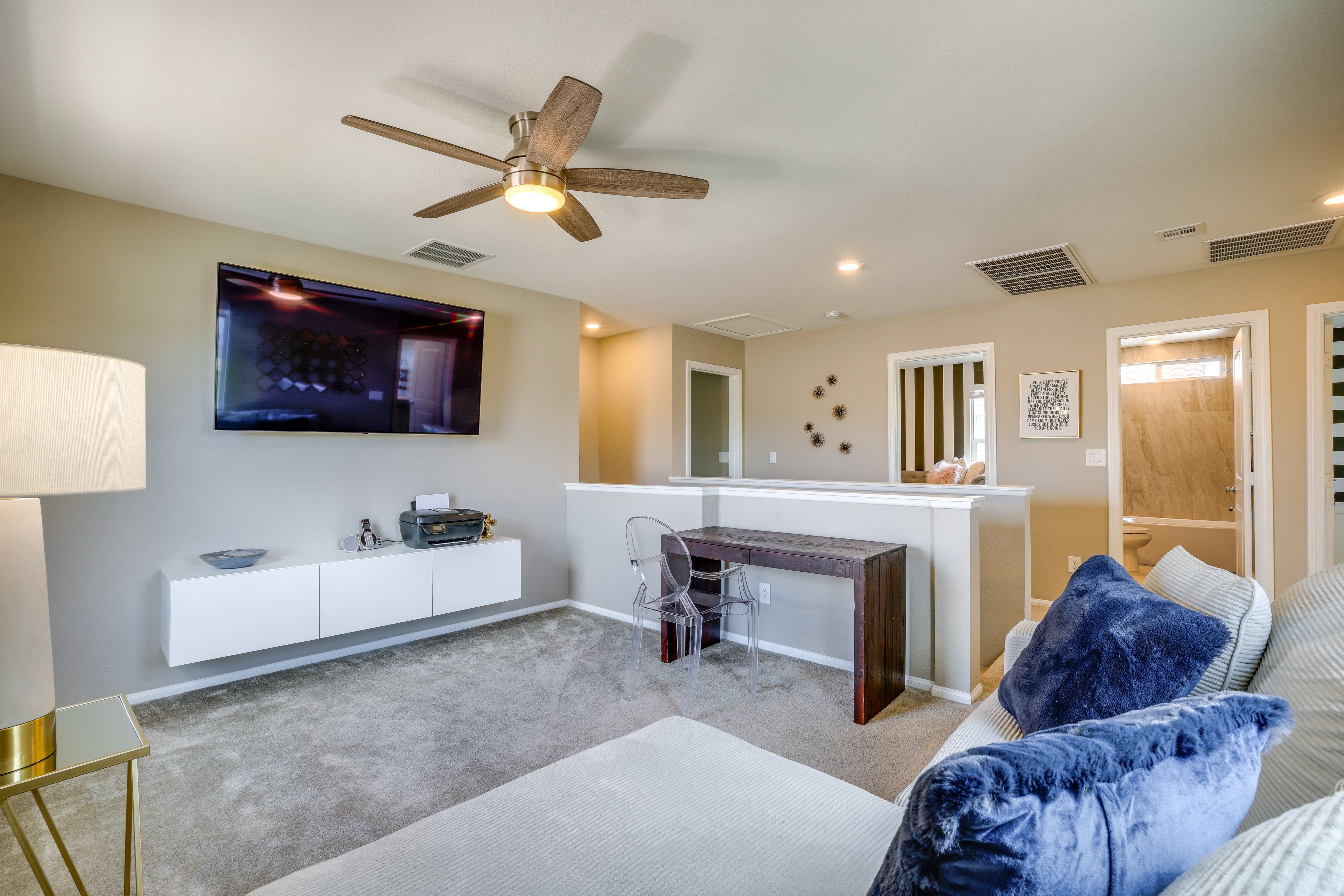 Family Room | Workspace | Smart TV | 2nd Floor