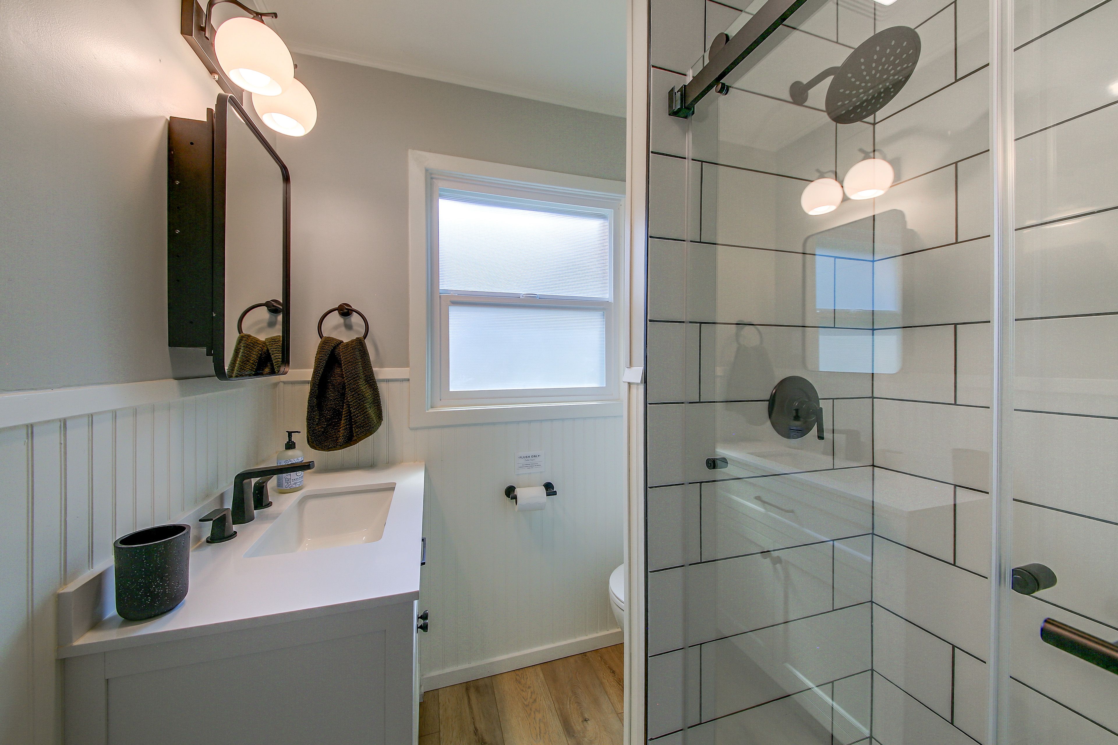 Full Bathroom | 1st Floor
