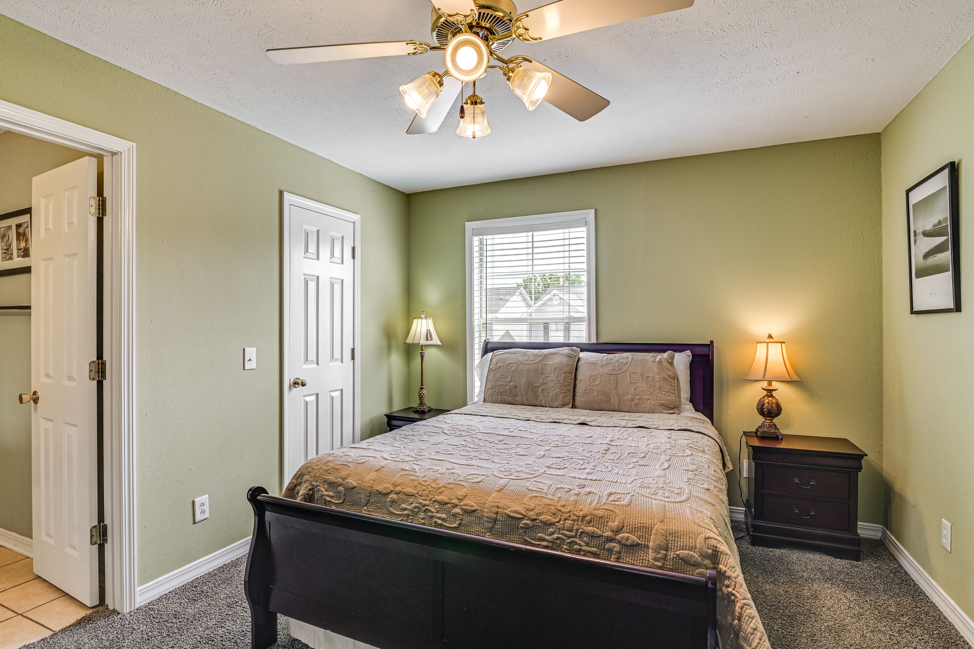 Bedroom 3 | 2nd Floor | Queen Bed